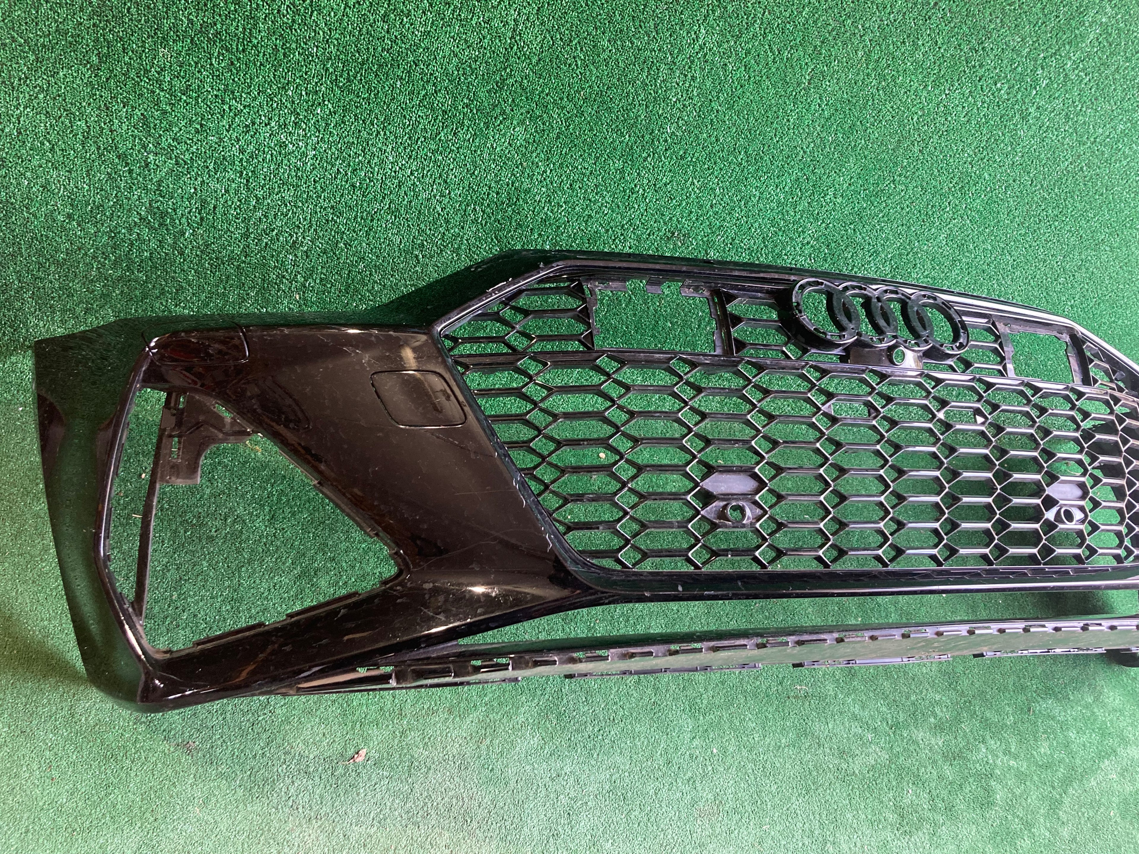 Přední nárazník Audi A6 4K8807437J