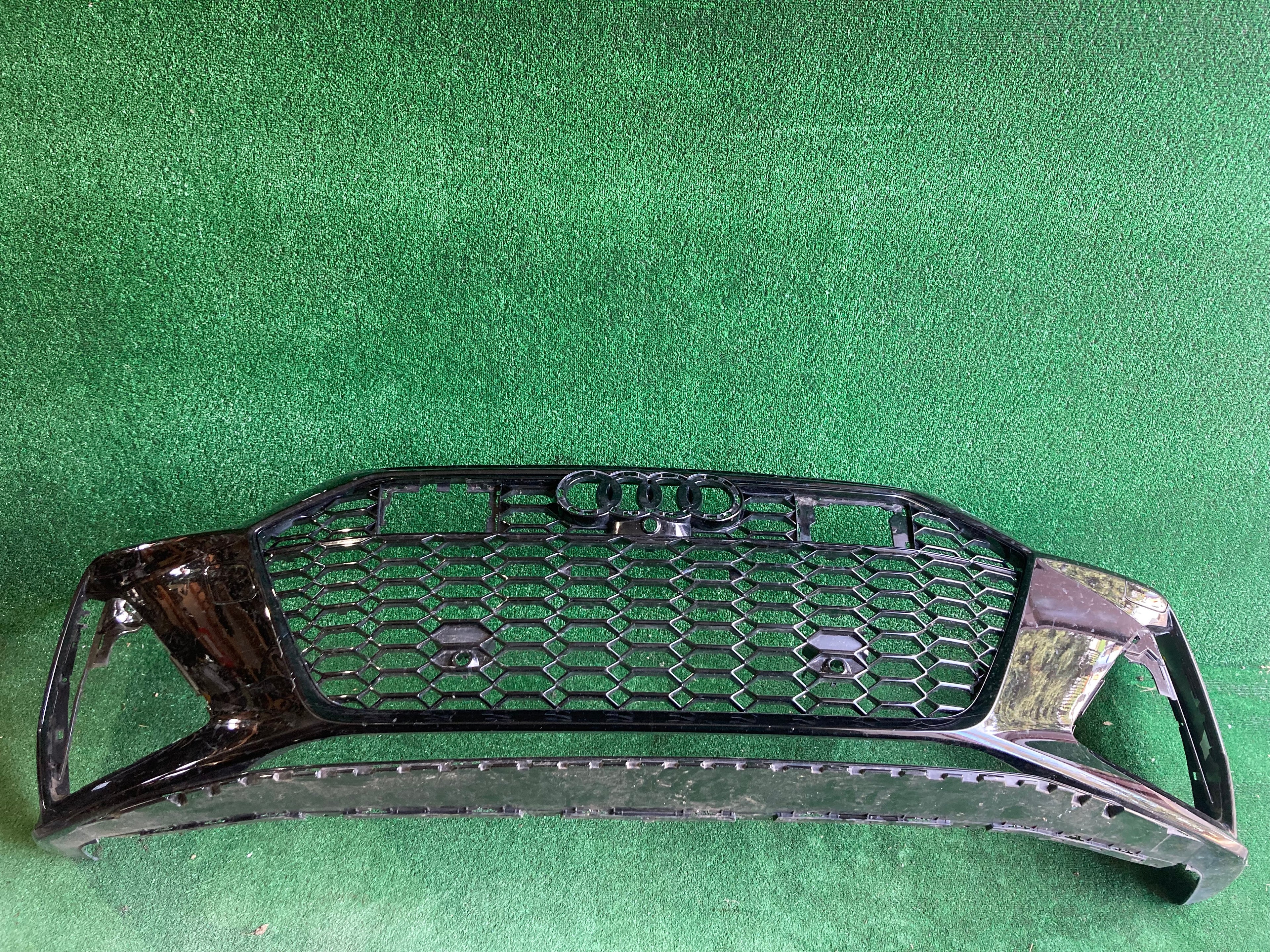 Přední nárazník Audi A6 4K8807437J