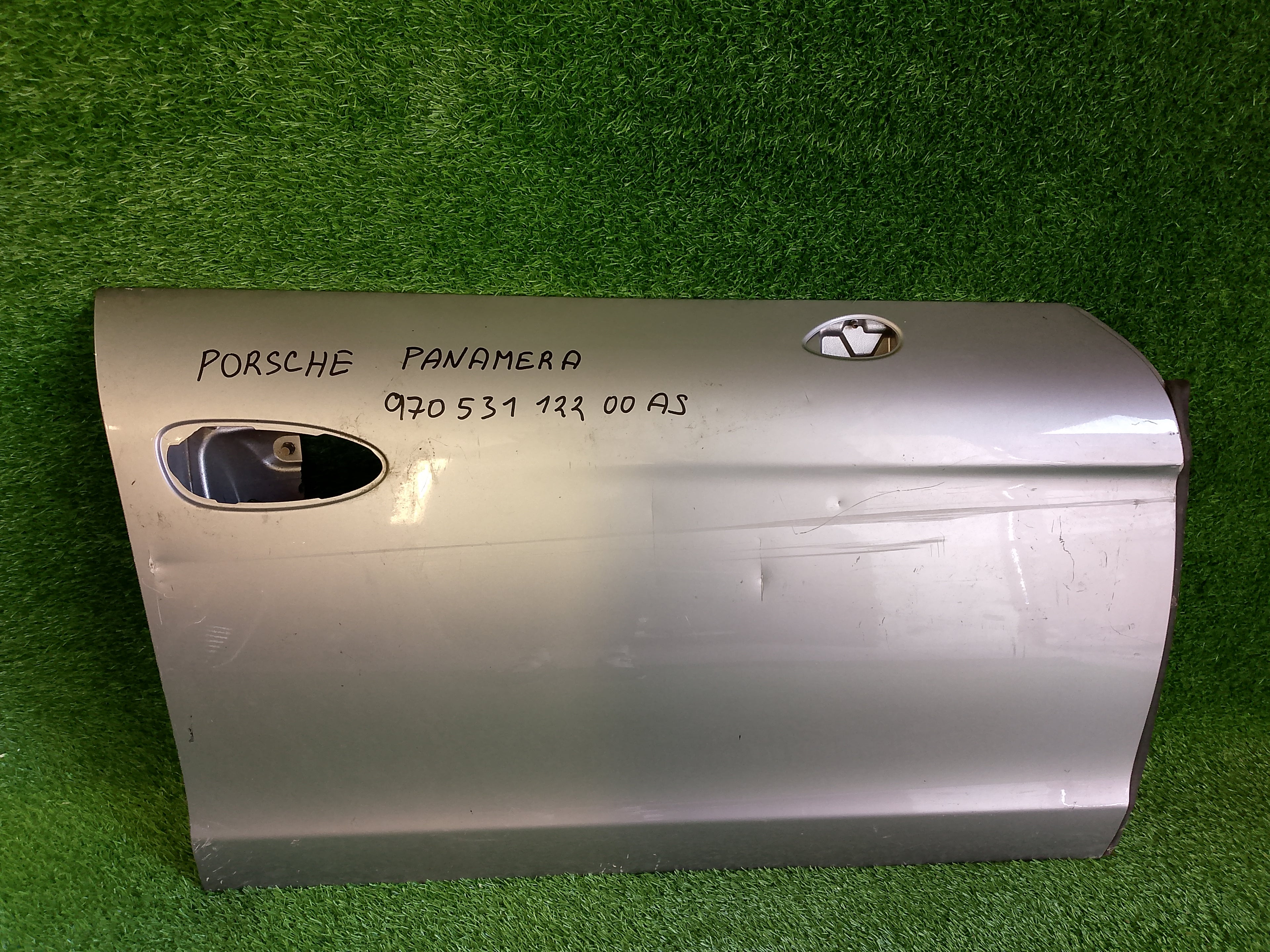 Pravé dveře Porsche Panamera 97053112200as