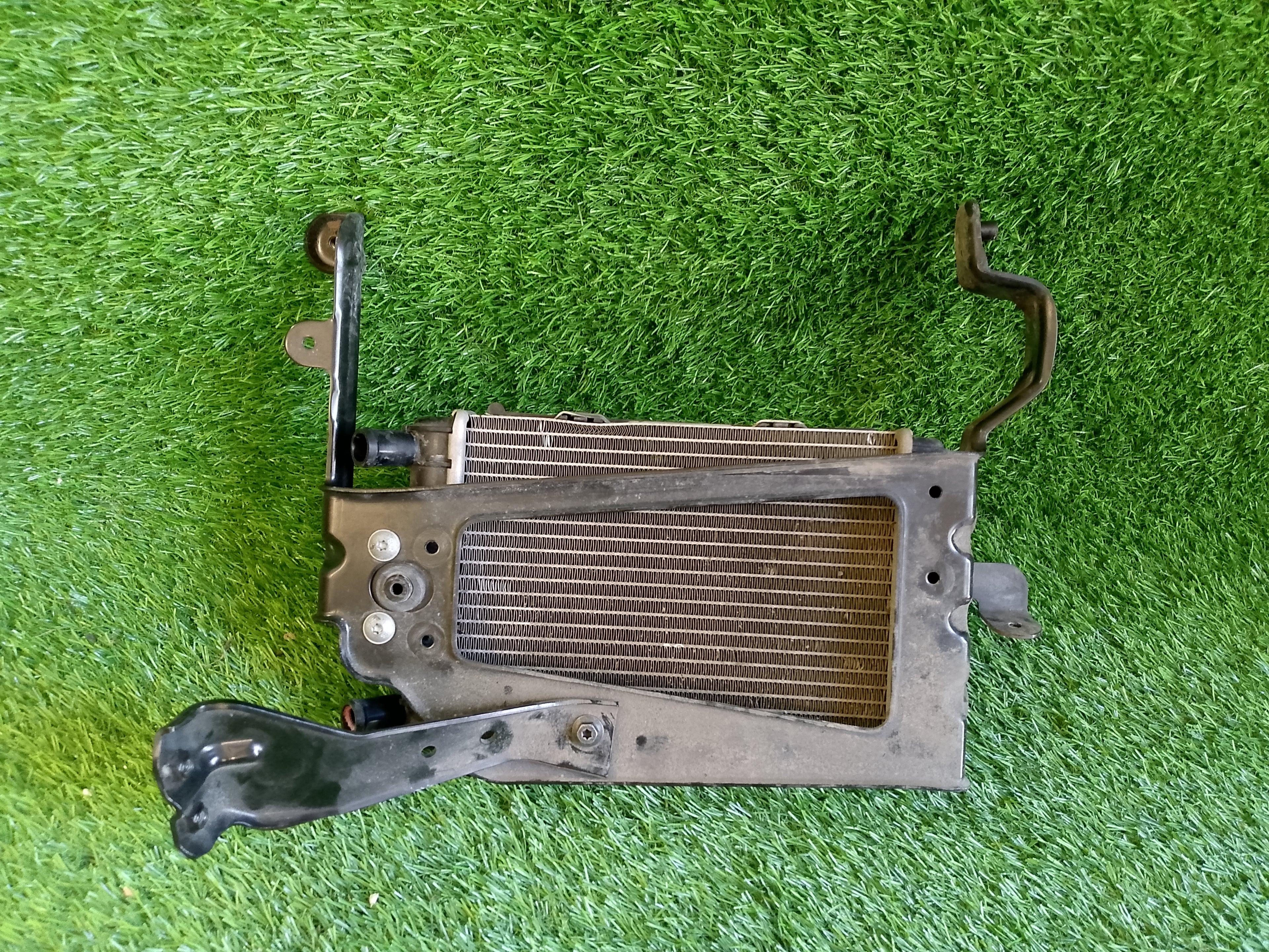 Chladič chladicí kapaliny Audi Q8 4M0121212D