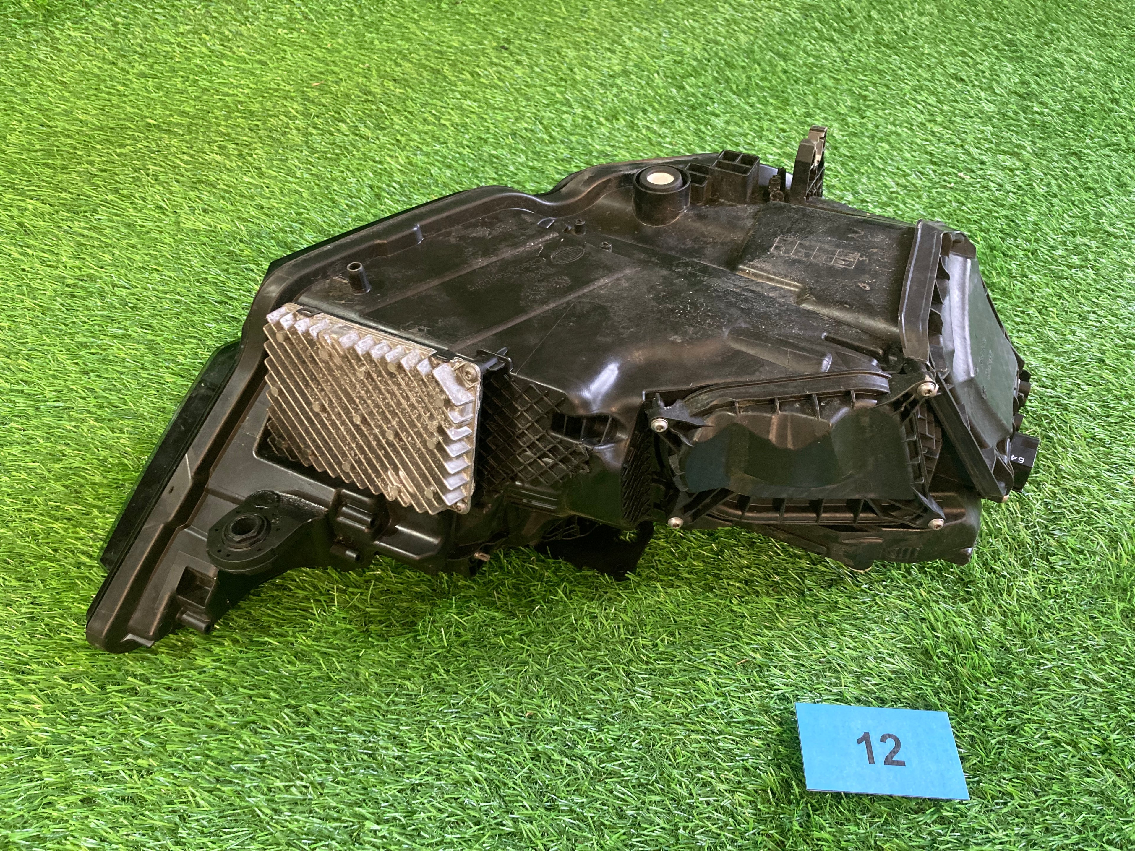 AUDI A6 levé přední světlo 4k0941035