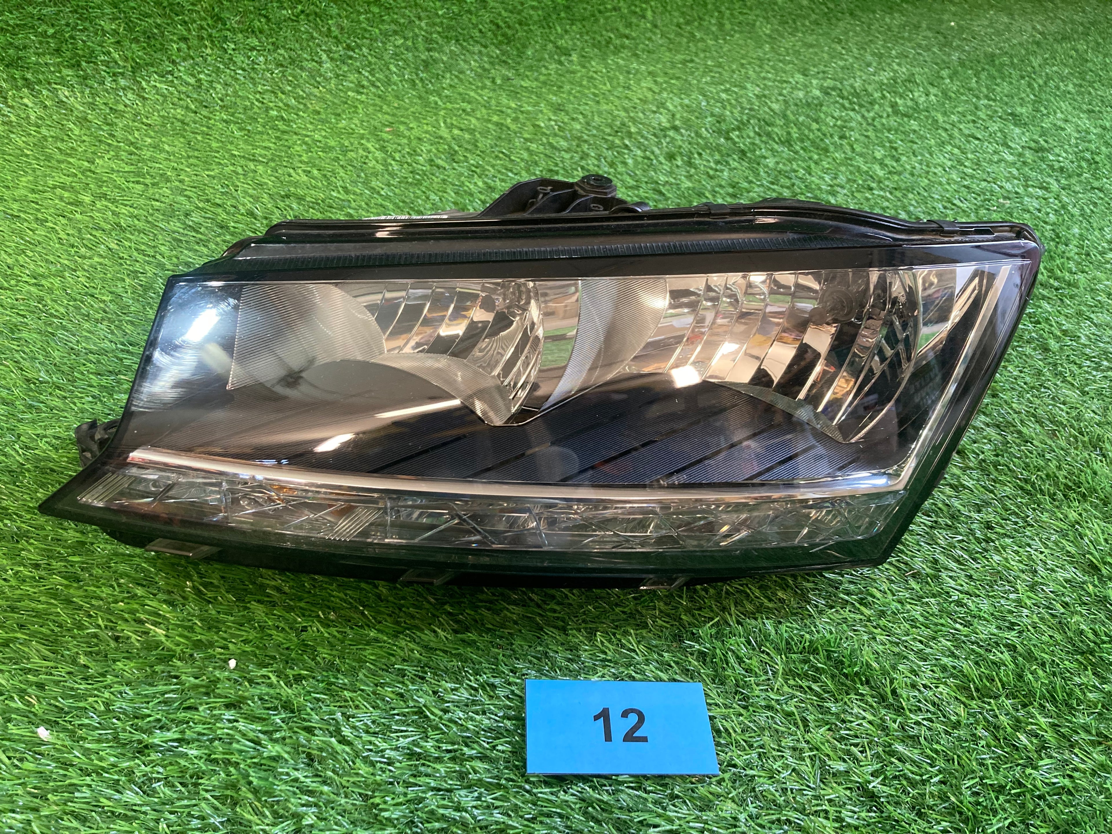 Světlo levé Škoda Fabia III, 3 face 6V1941015D