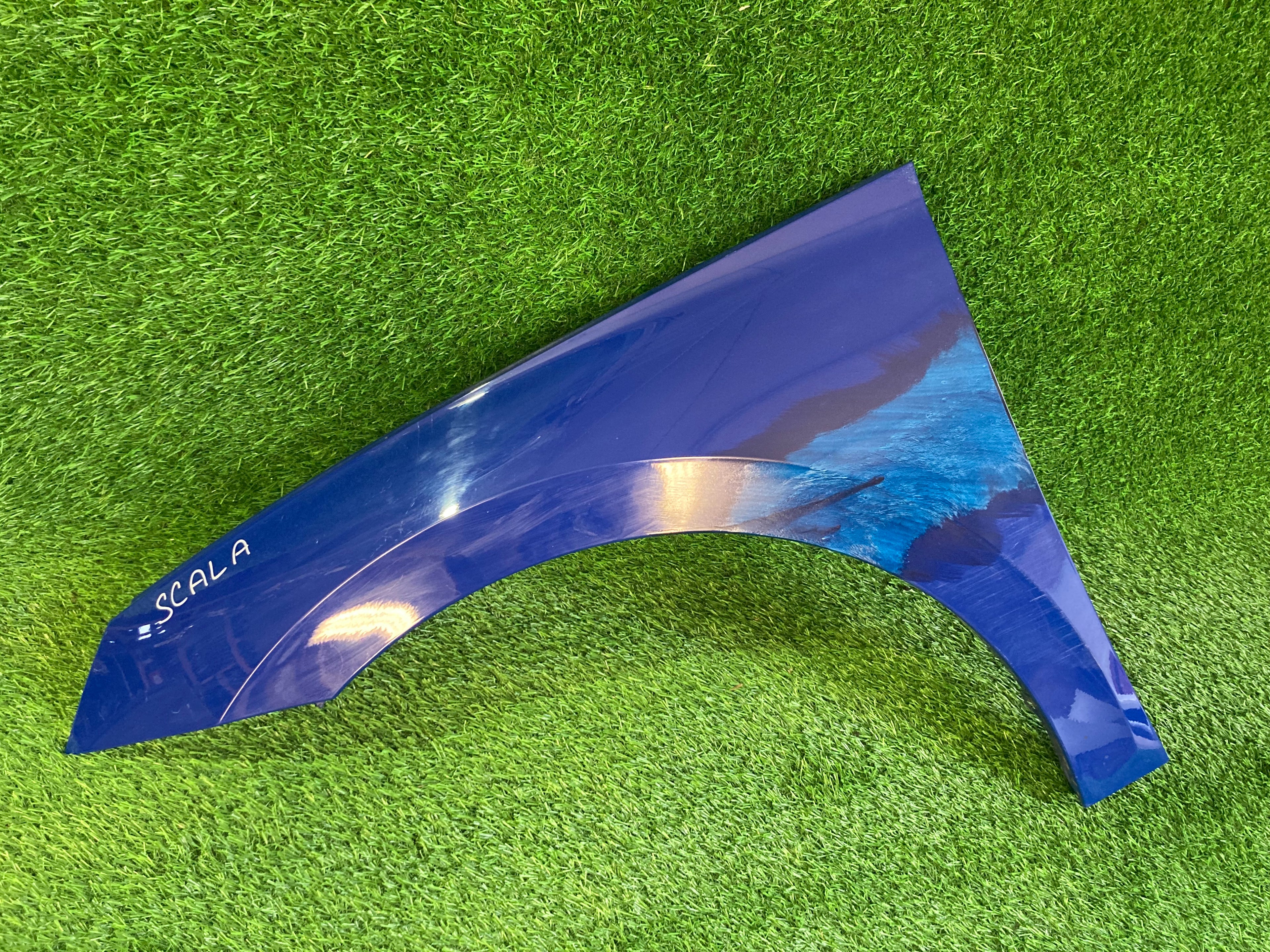 Škoda Scala levý přední blatník