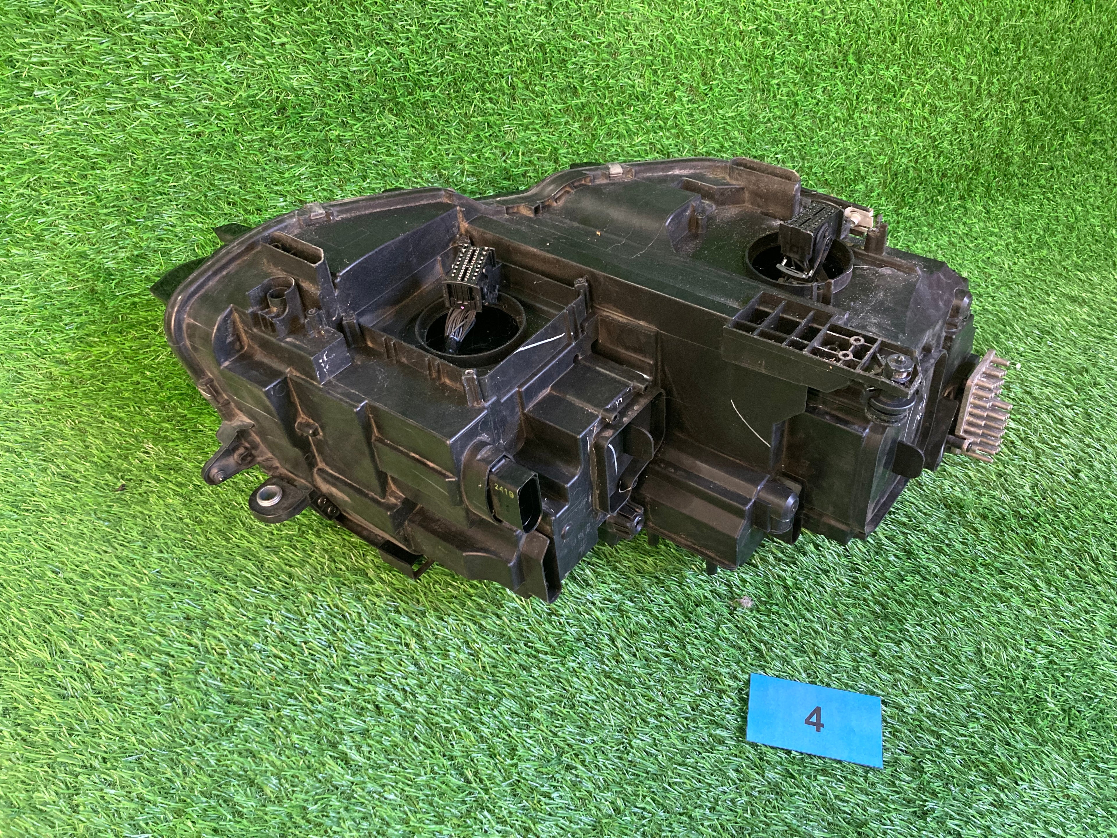 Přední levé světlo VW tiguan 5nn941081c