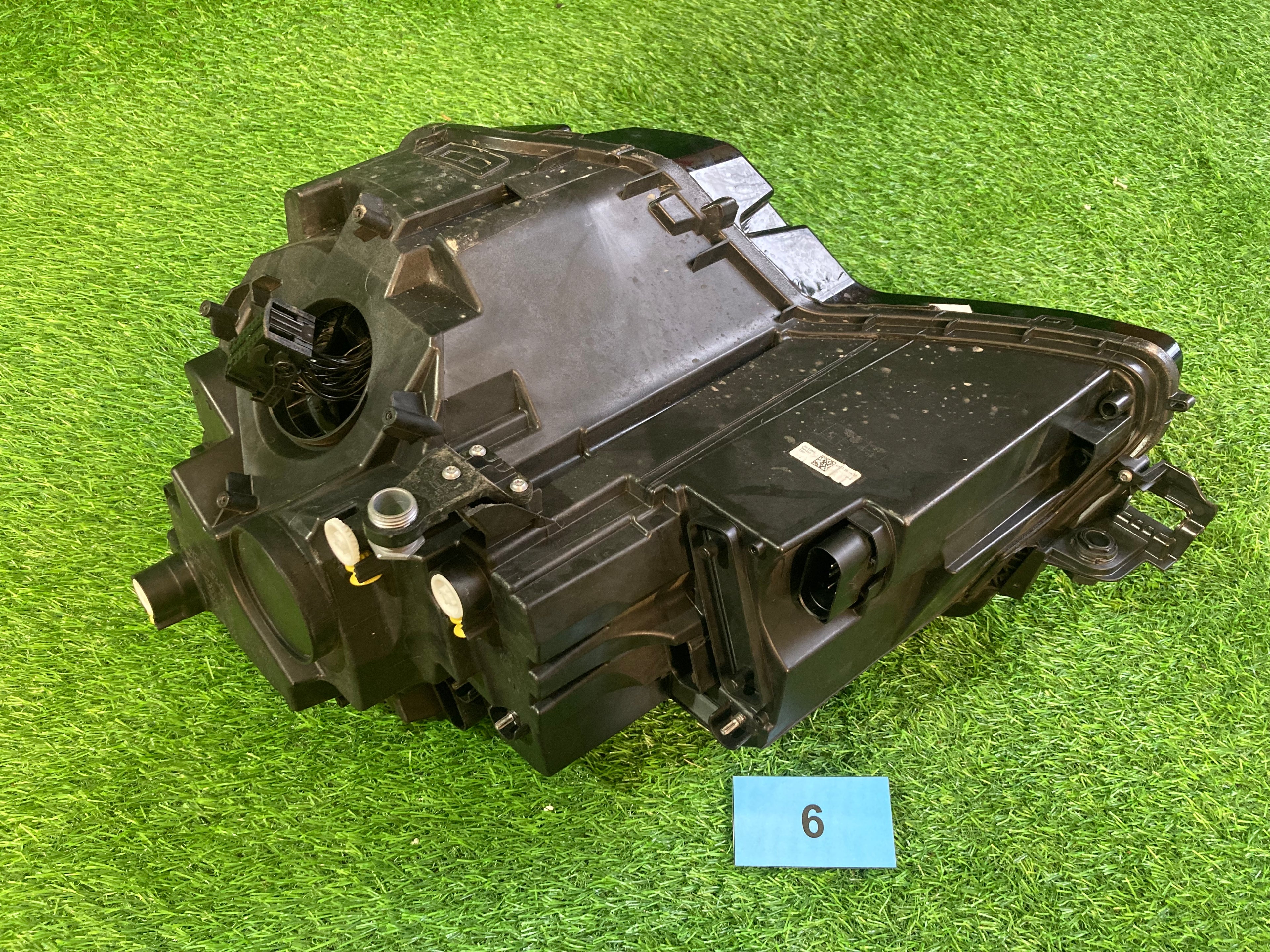 Pravé přední světlo ŠKODA Karoq 57B941016F