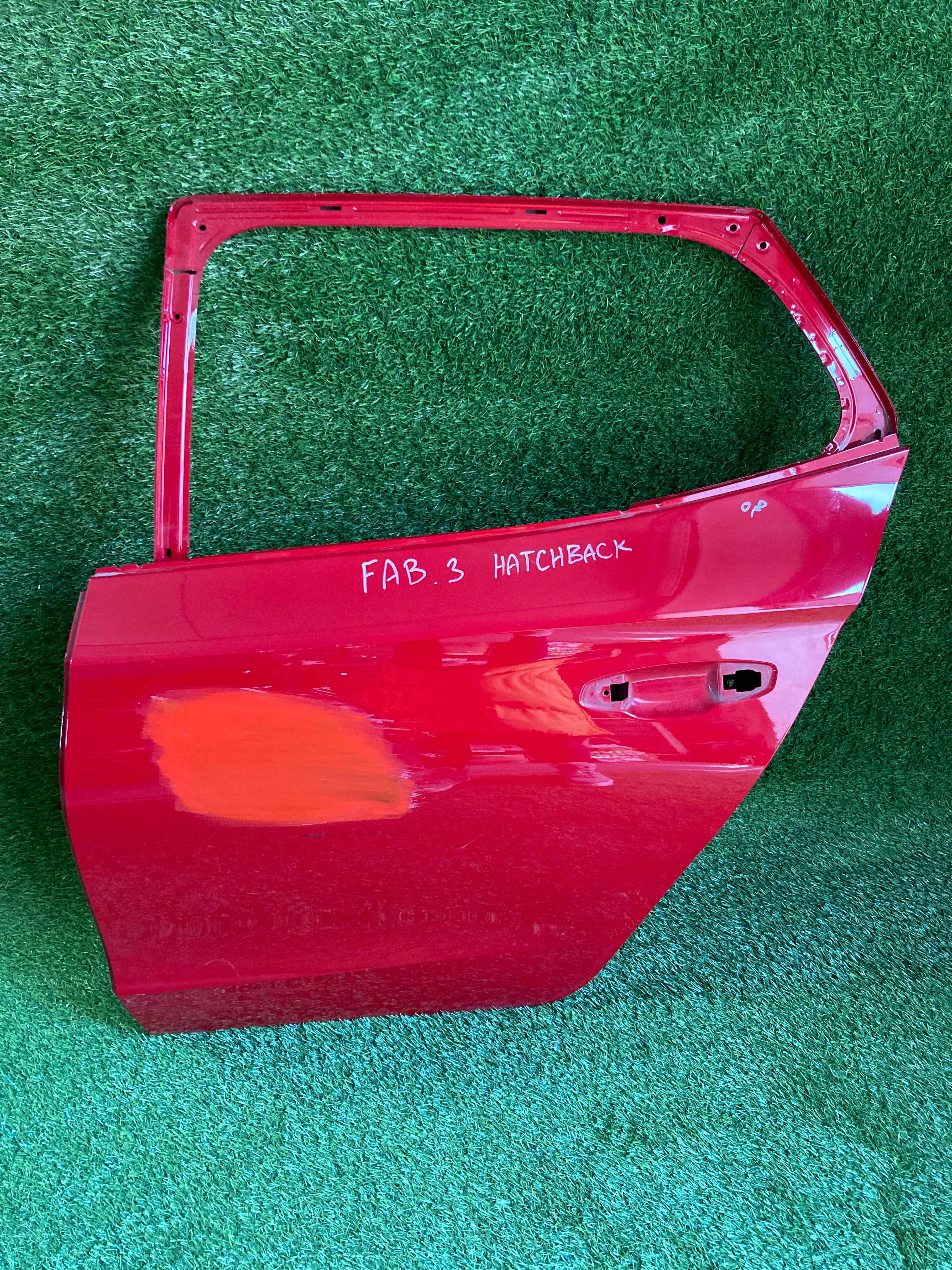 Škoda Fabia III, 3 levé zadní dveře hatchback