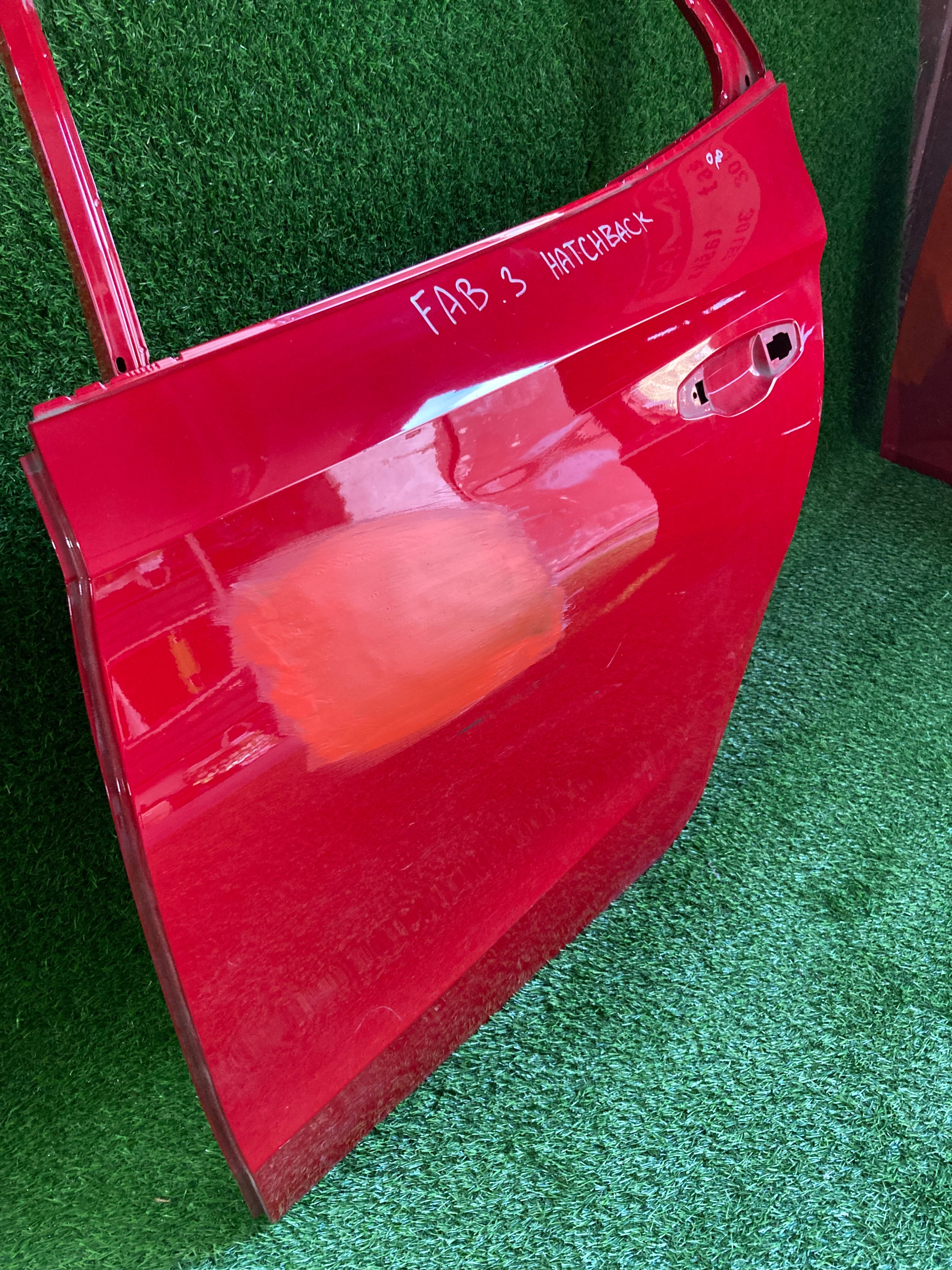 Škoda Fabia III, 3 levé zadní dveře hatchback