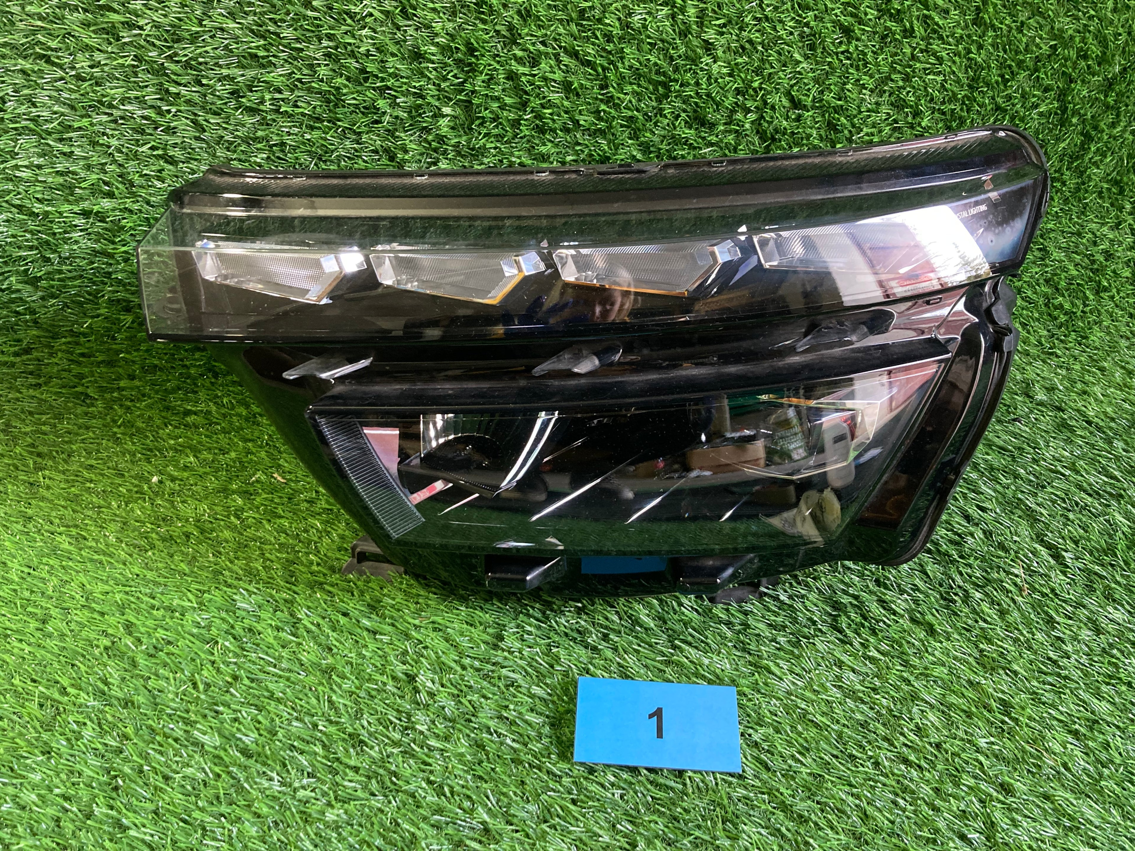 Škoda Kamiq LEVÉ SVĚTLO 658941015D