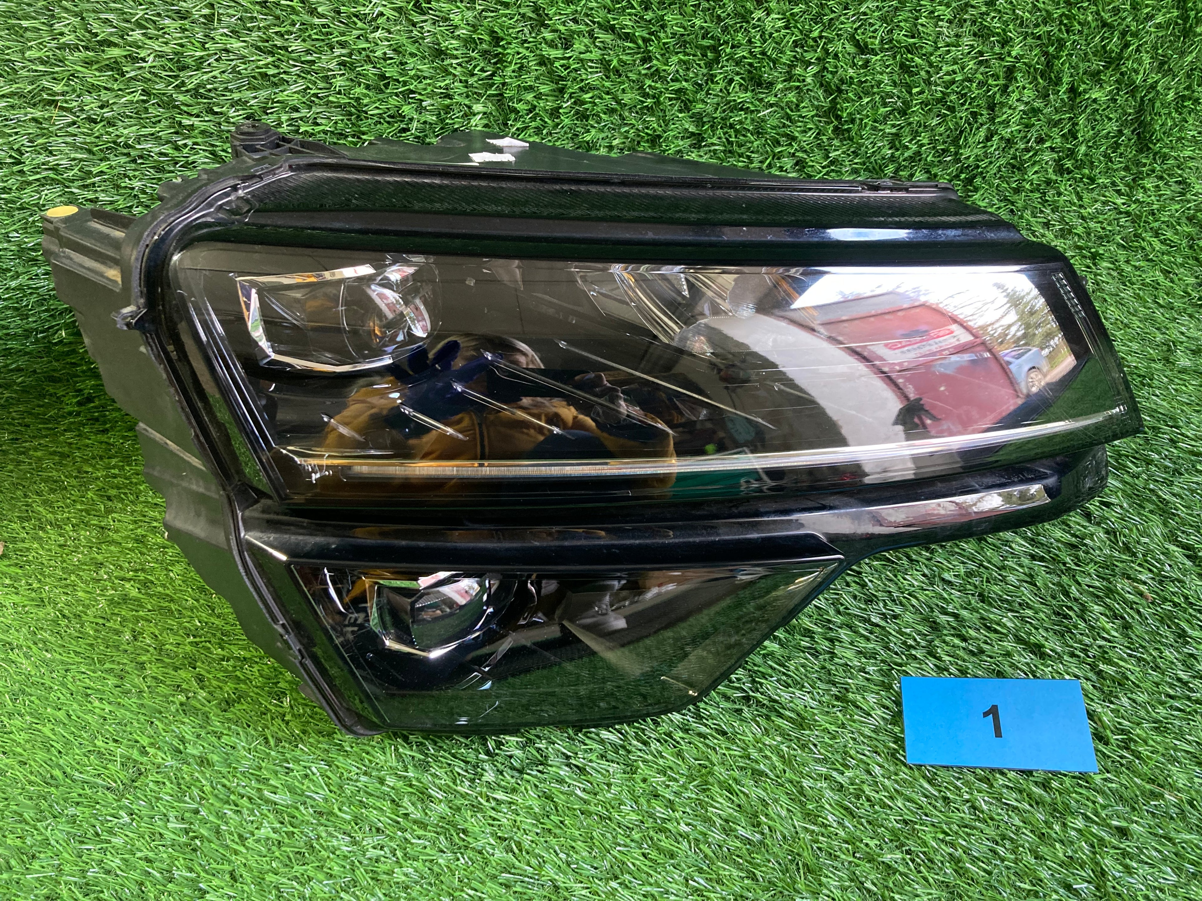 Škoda Karoq, pravé přední světlo LED, 57B941016D