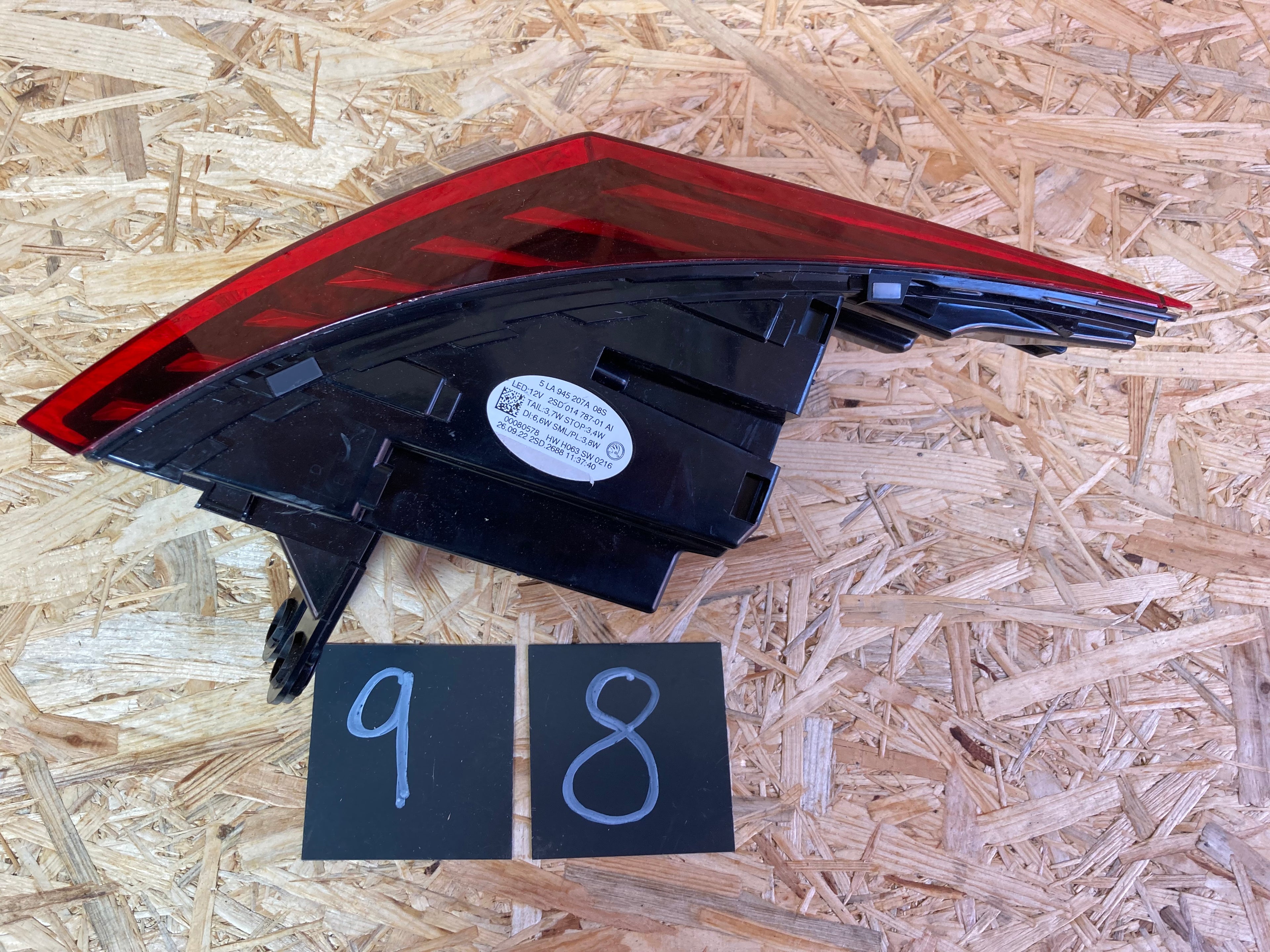 Pravá zadní lampa Škoda Enyaq 5LA945207A