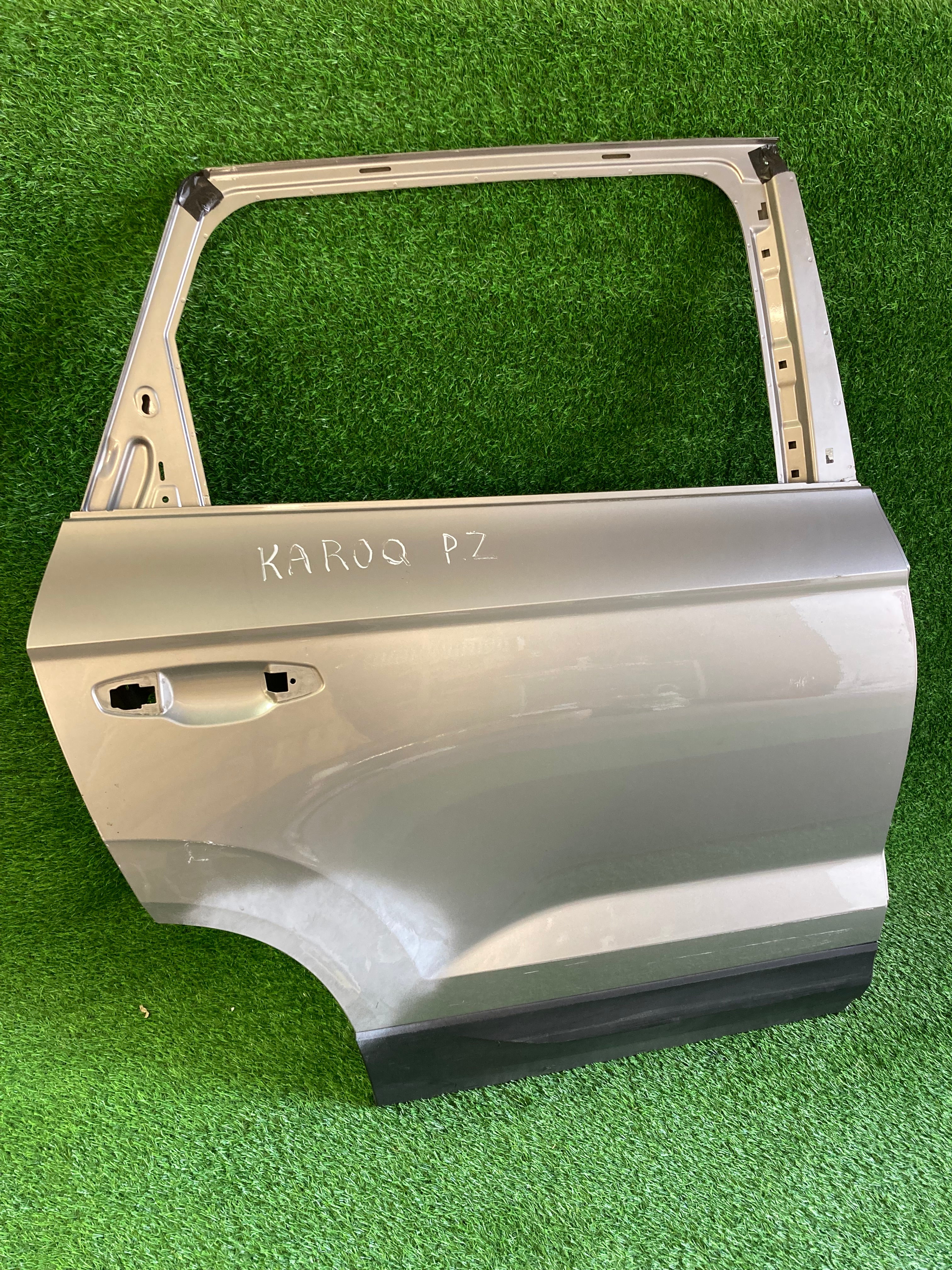 Škoda Karoq pravé zadní dveře