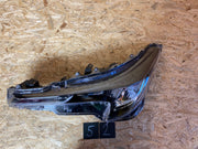 Toyota Corolla pravé přední světlo 81150-02S60
