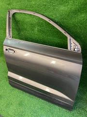 Škoda Karoq pravé přední dveře, lakovat