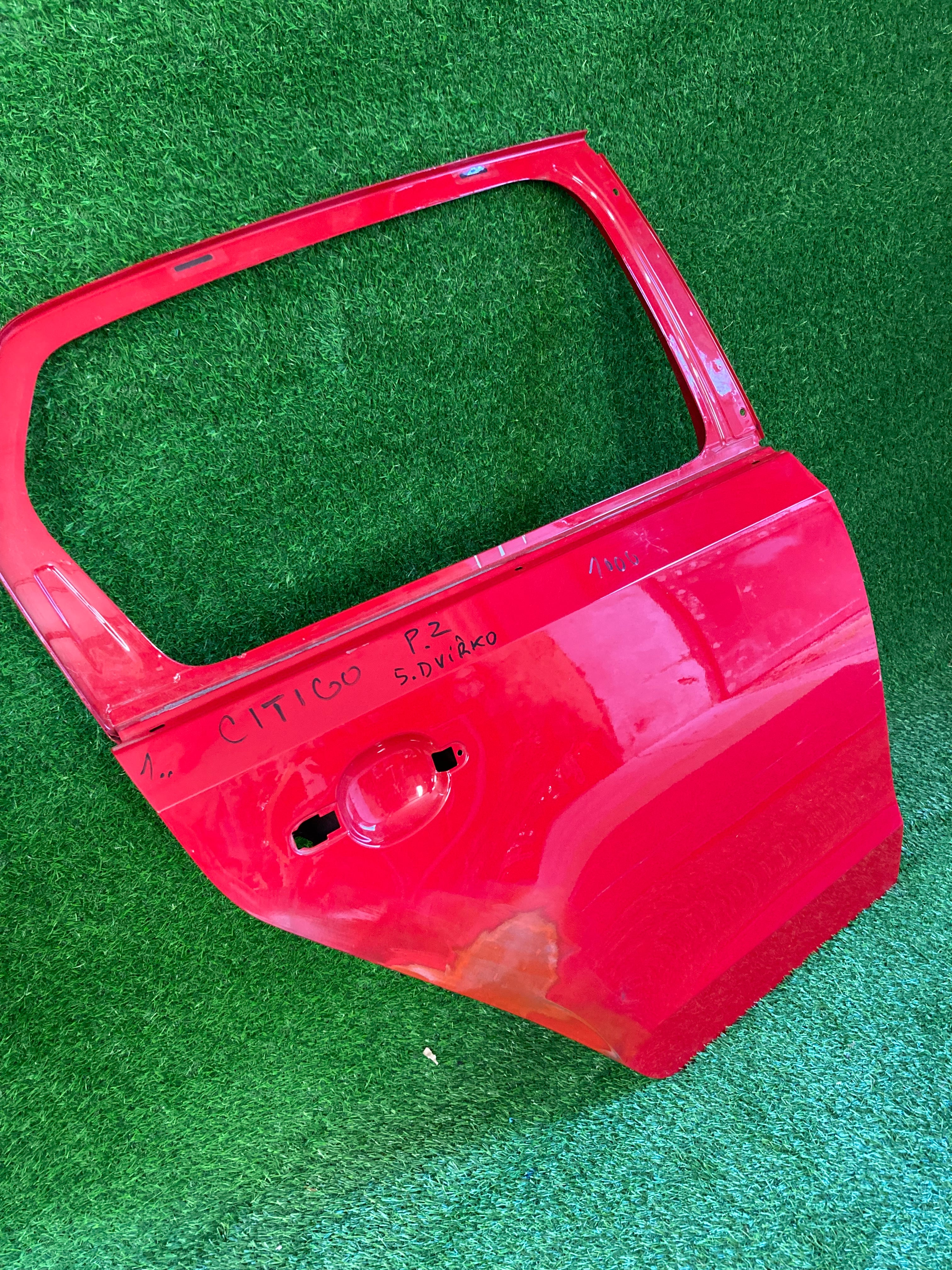 Škoda Citigo pravé zadní dveře