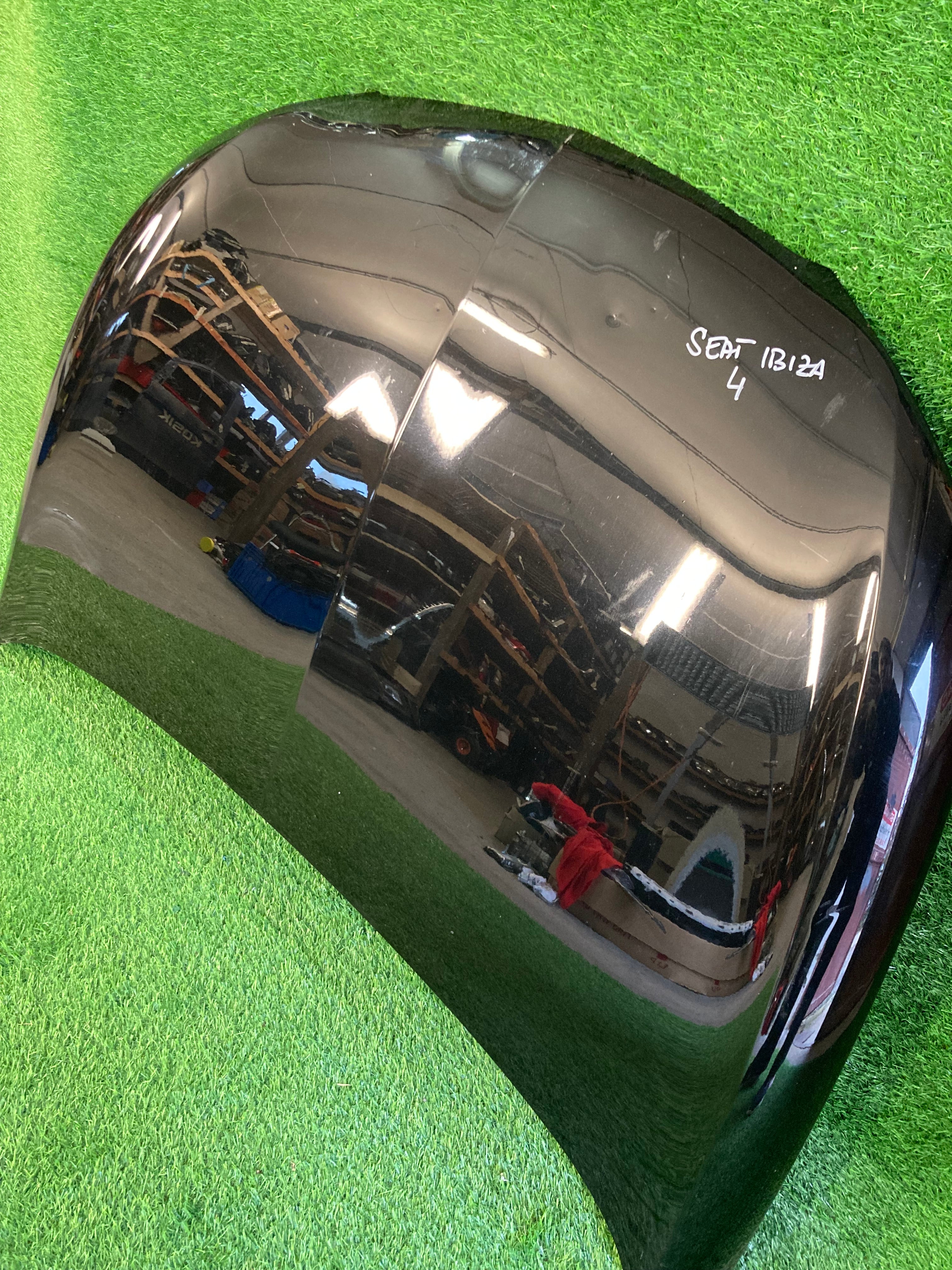Kapota Seat Ibiza 4 6J9823155A