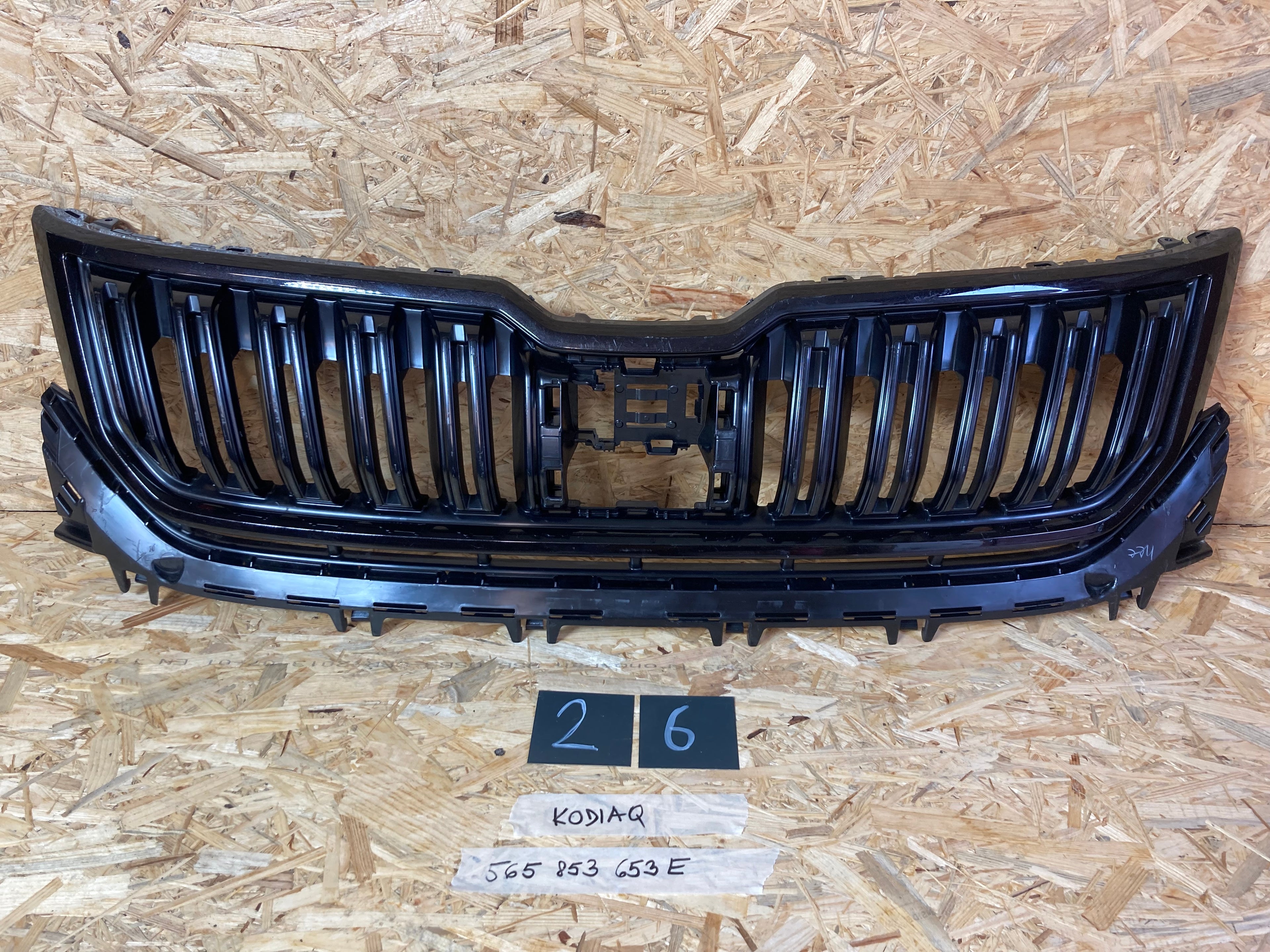 Škoda Kodiaq maska 565853653E