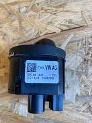 Škoda Superb III ovladač světel 3V0941431