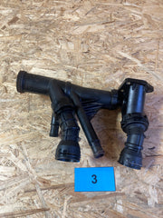 Skříň regulátoru chladící vody, termostat VW 04L121026J