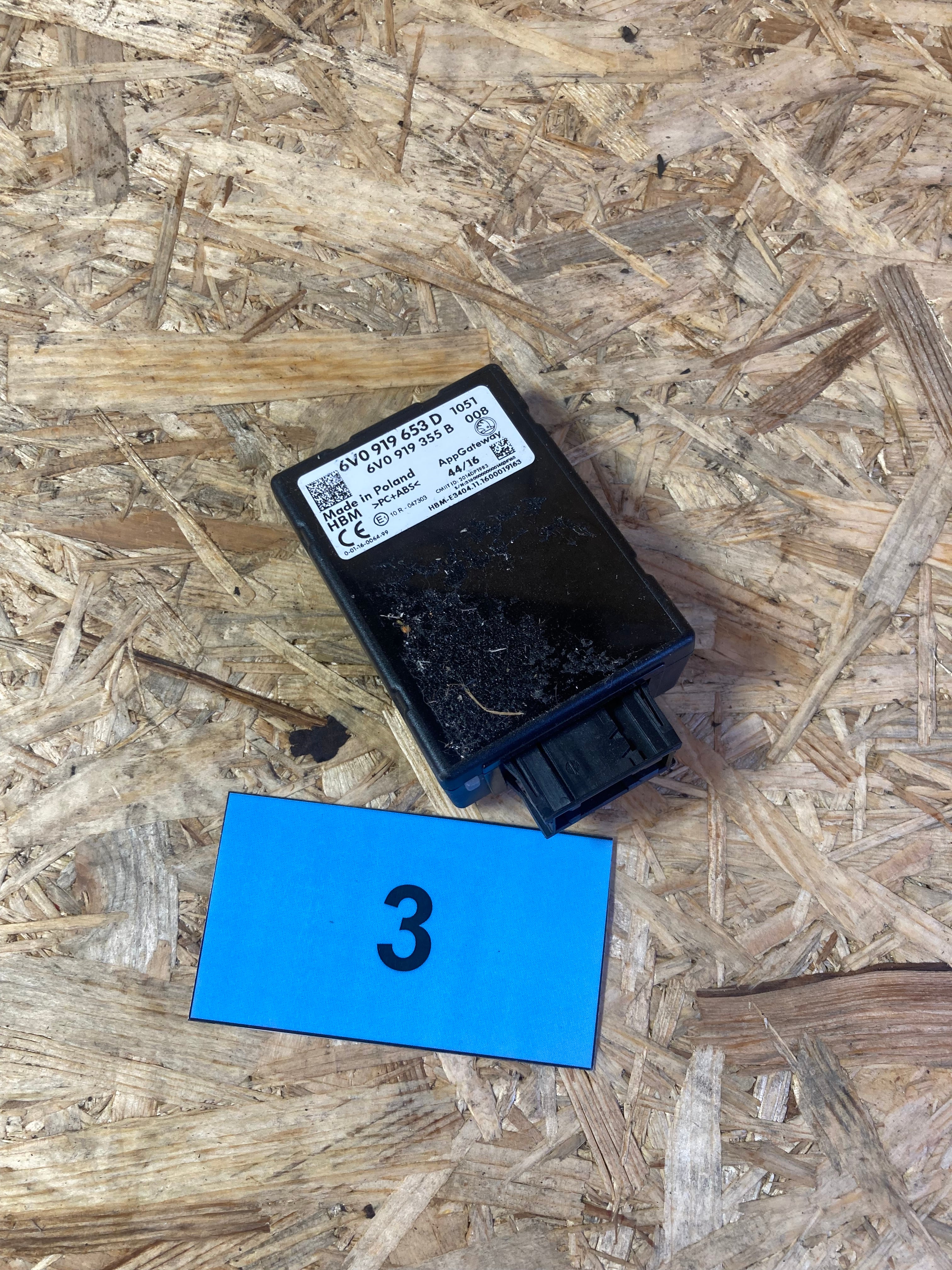 Řídící jednotka telefonu 6V0919653D