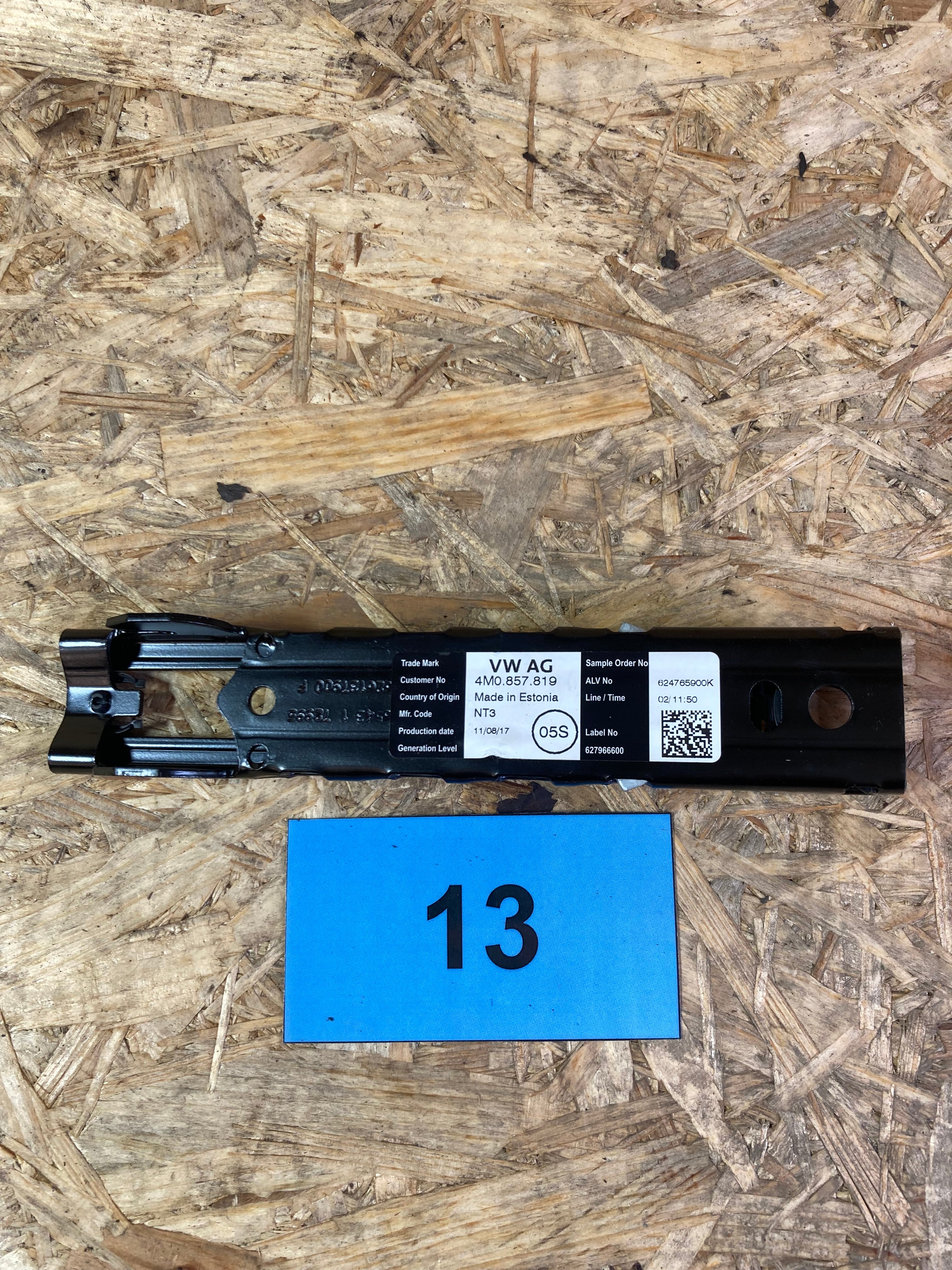 Nastavení výšky pásu Superb III 4M0857819