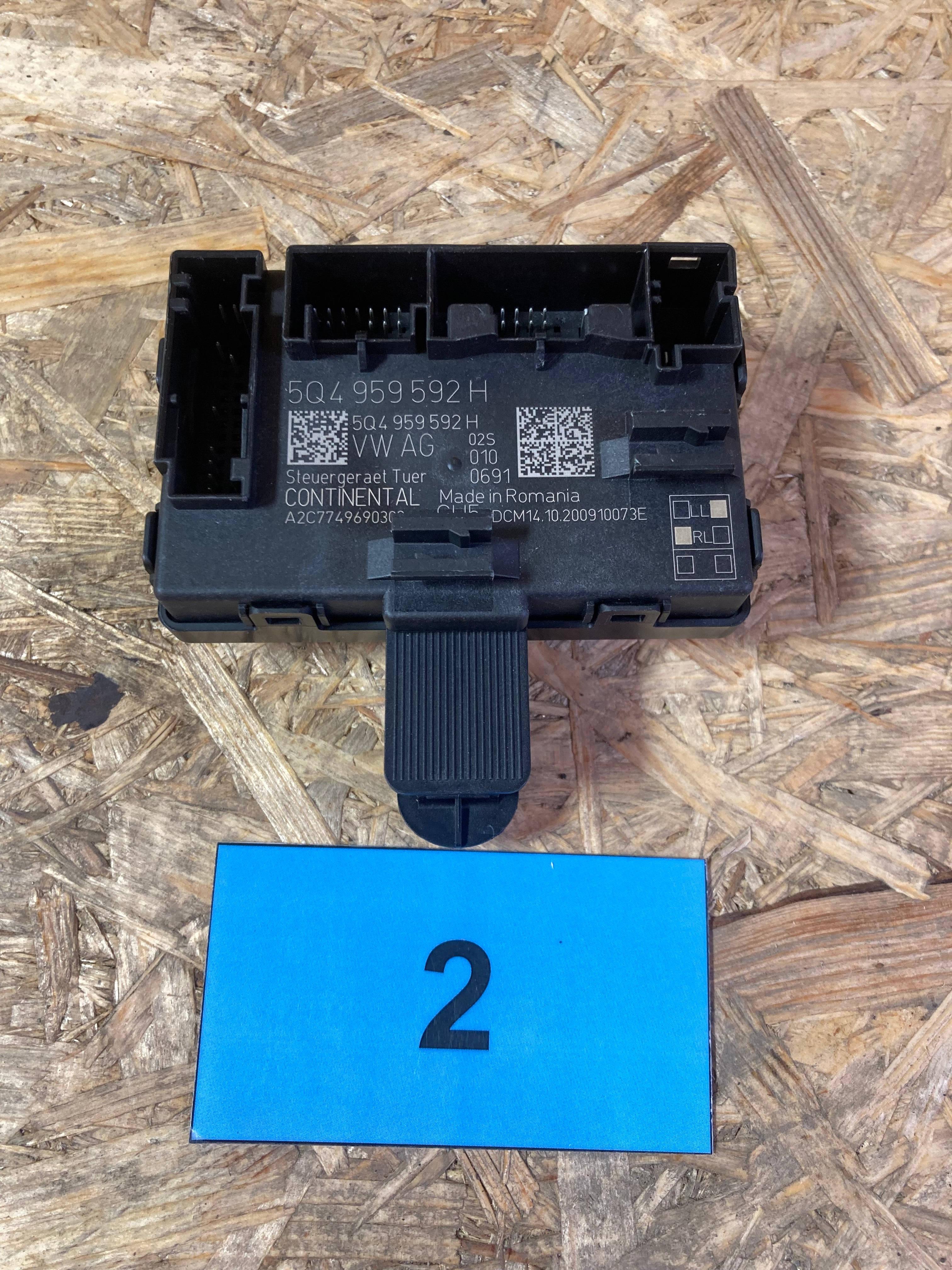 Cupra Leon KL1 modul pravých dveří 5Q4959592H