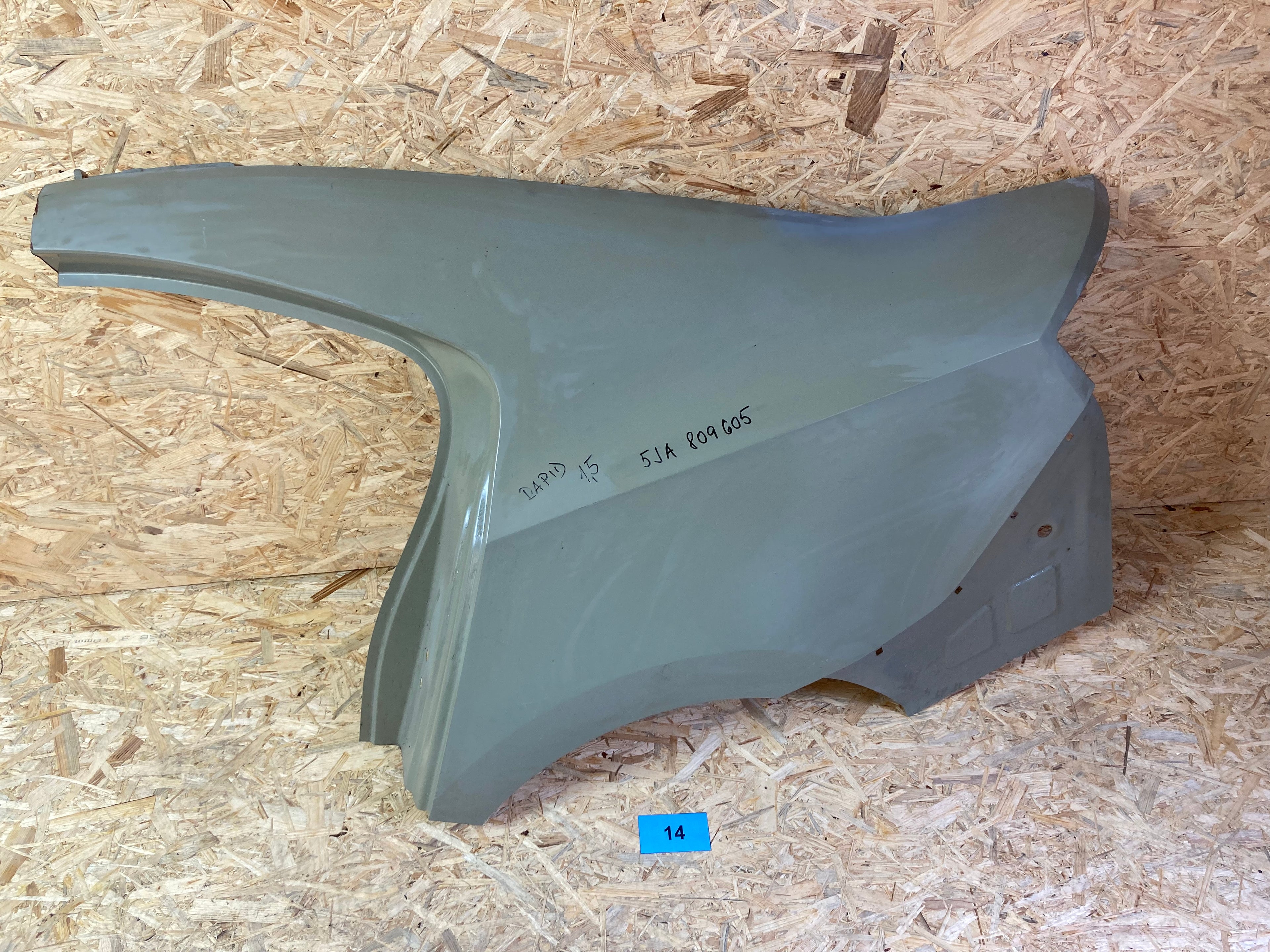 Škoda Rapid Levá zadní bočnice