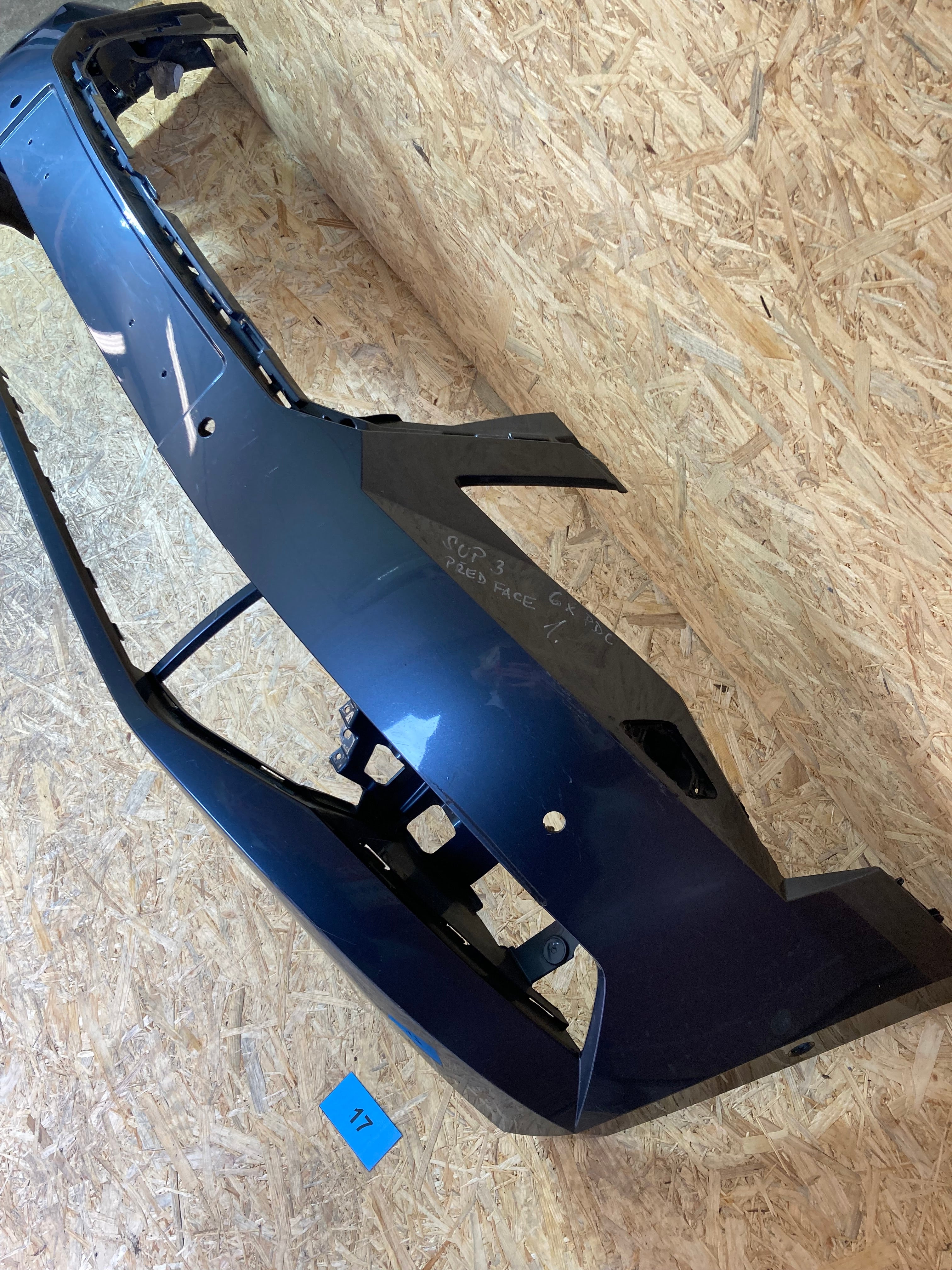 Škoda Superb III, 3 přední nárazník před face 6x PDC