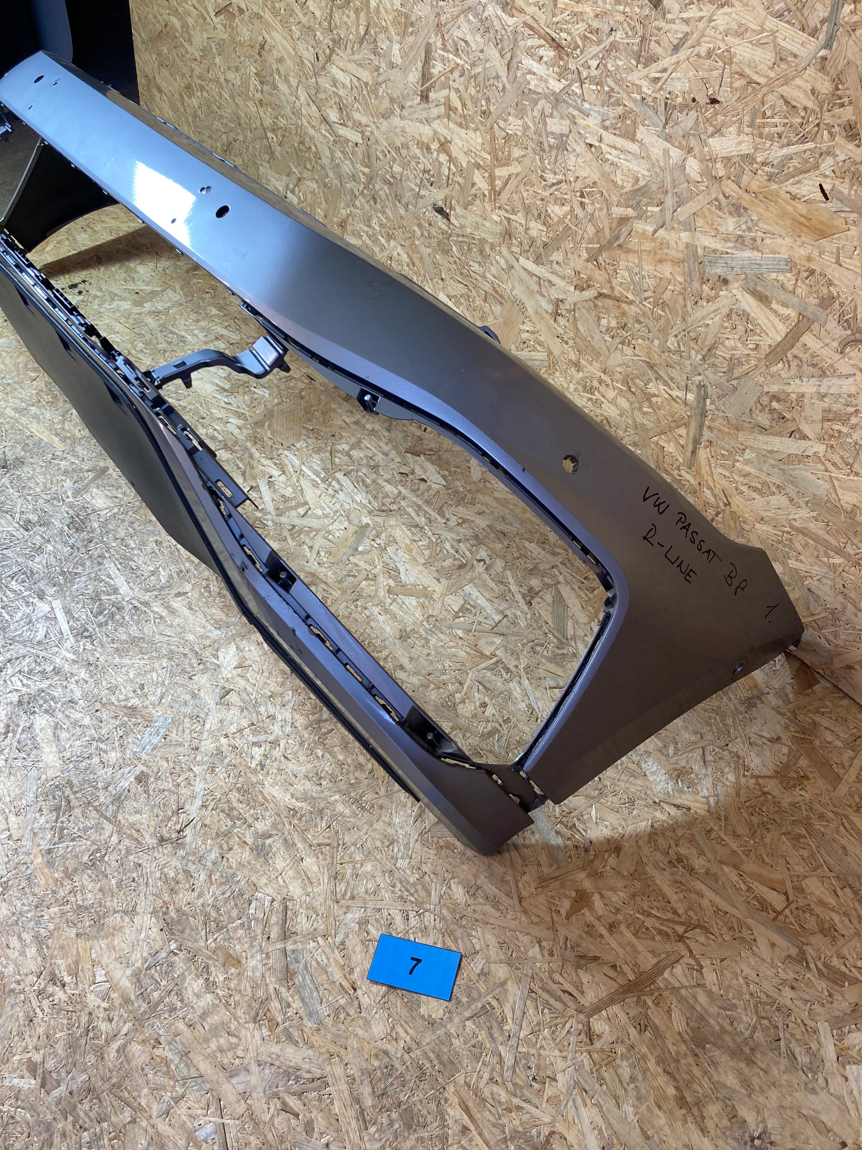 Přední nárazník VW Passat B8 RLINE