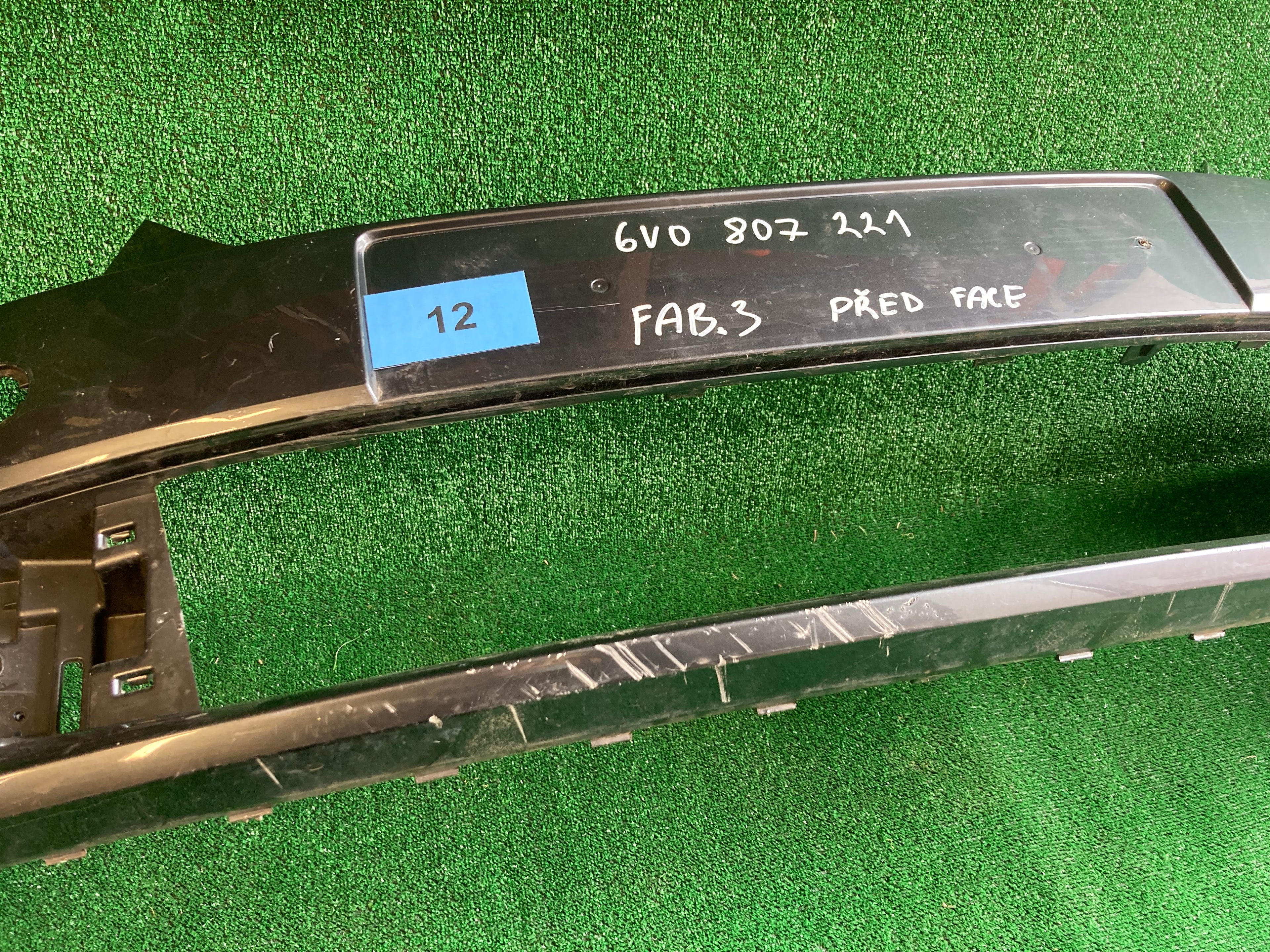 Přední nárazník ŠKODA FABIA III,3 PŘED FACE 6V0807221