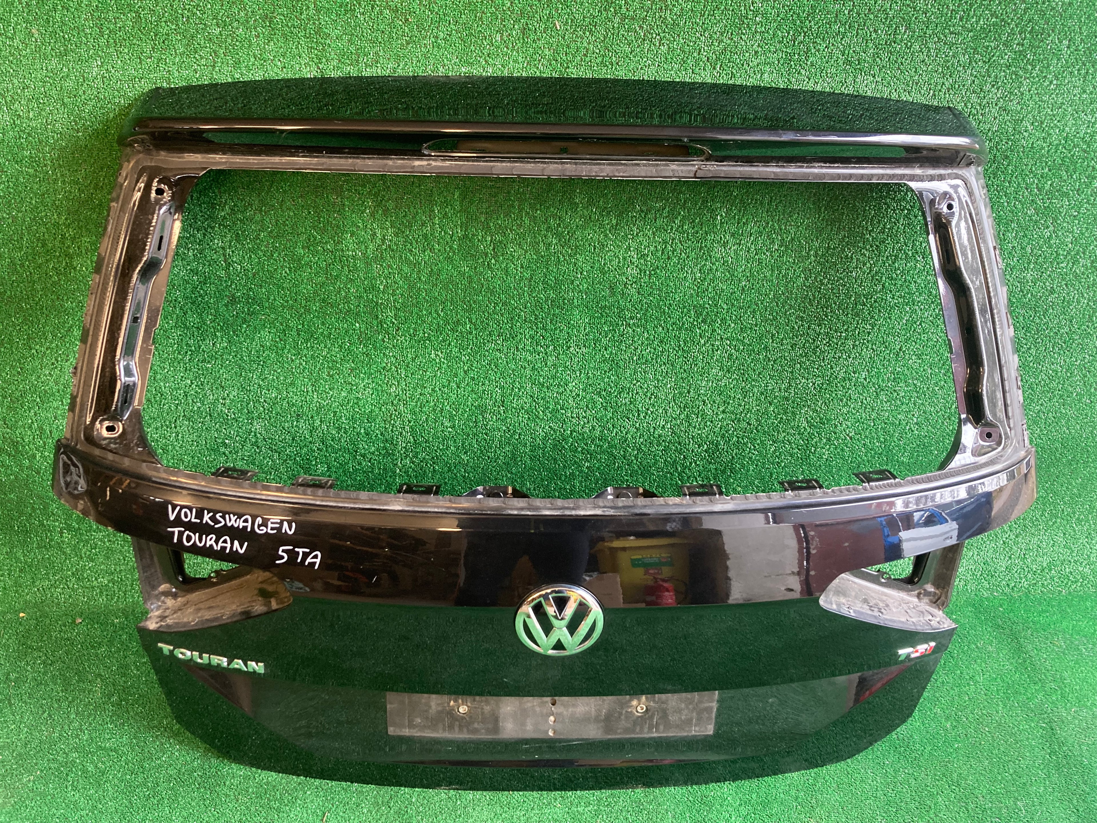 Volkswagen Touran III 5T víko kufru