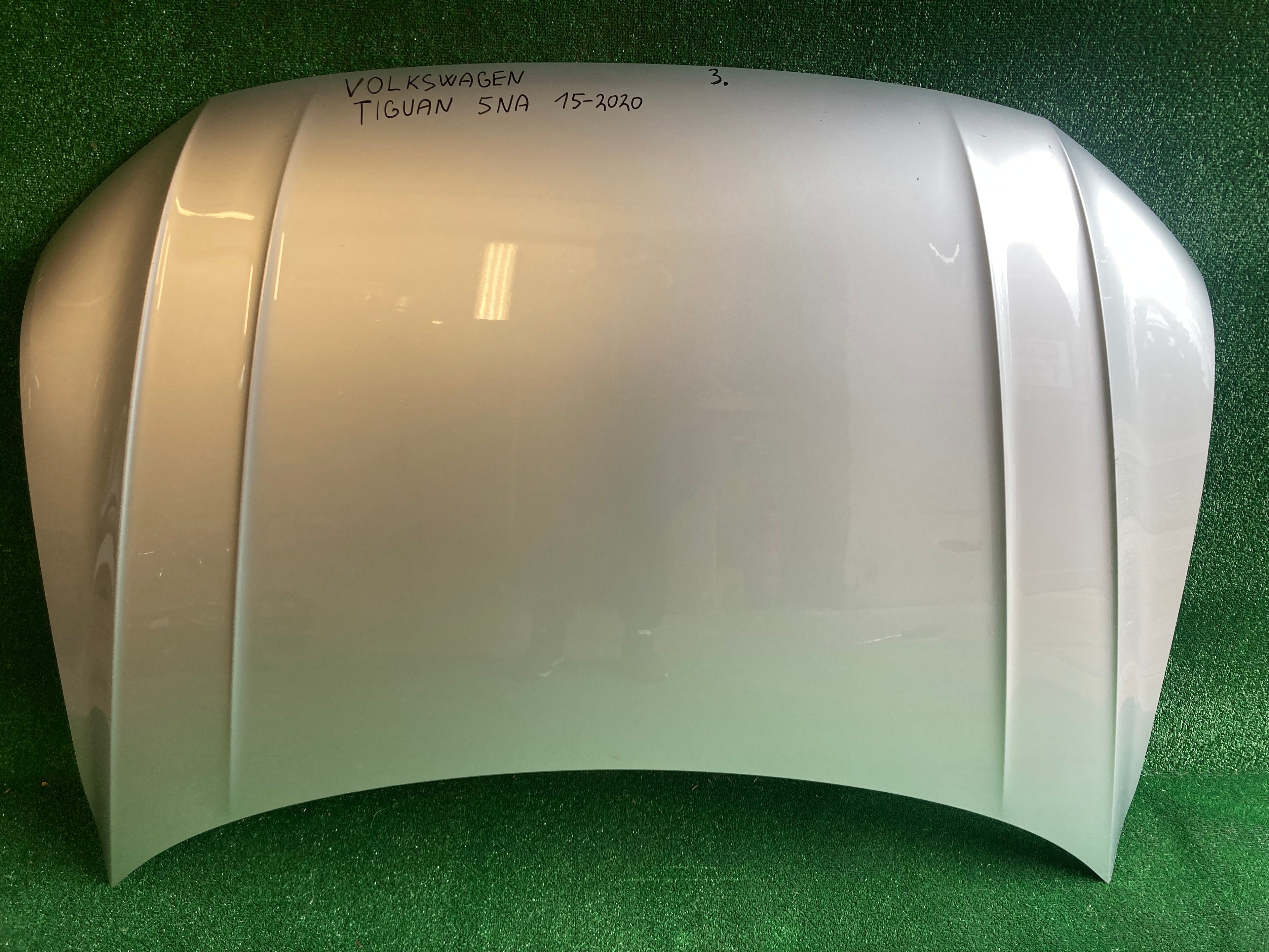 Volkswagen TIGUAN přední kapota model od roku 2016