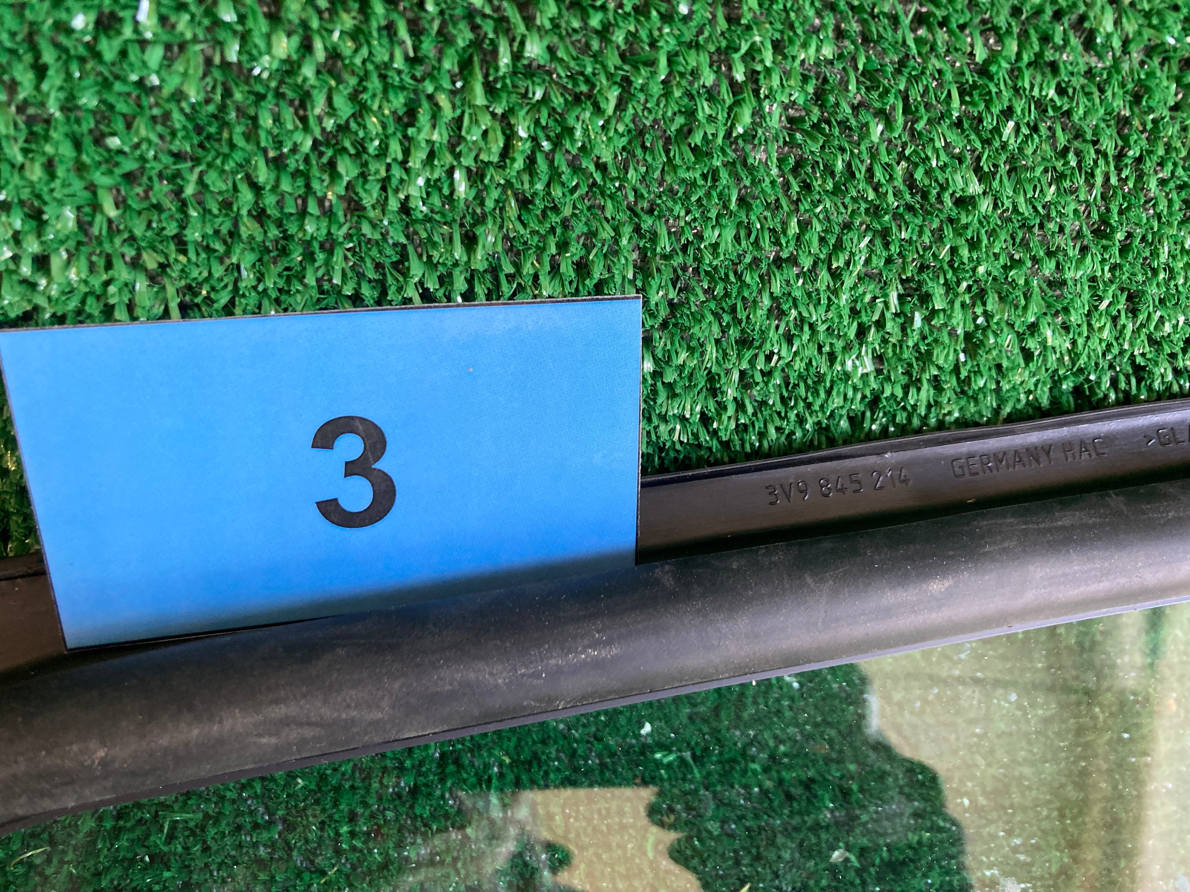 3V9845214 sklo pevné PZ dveří Škoda Superb III, 3 combi