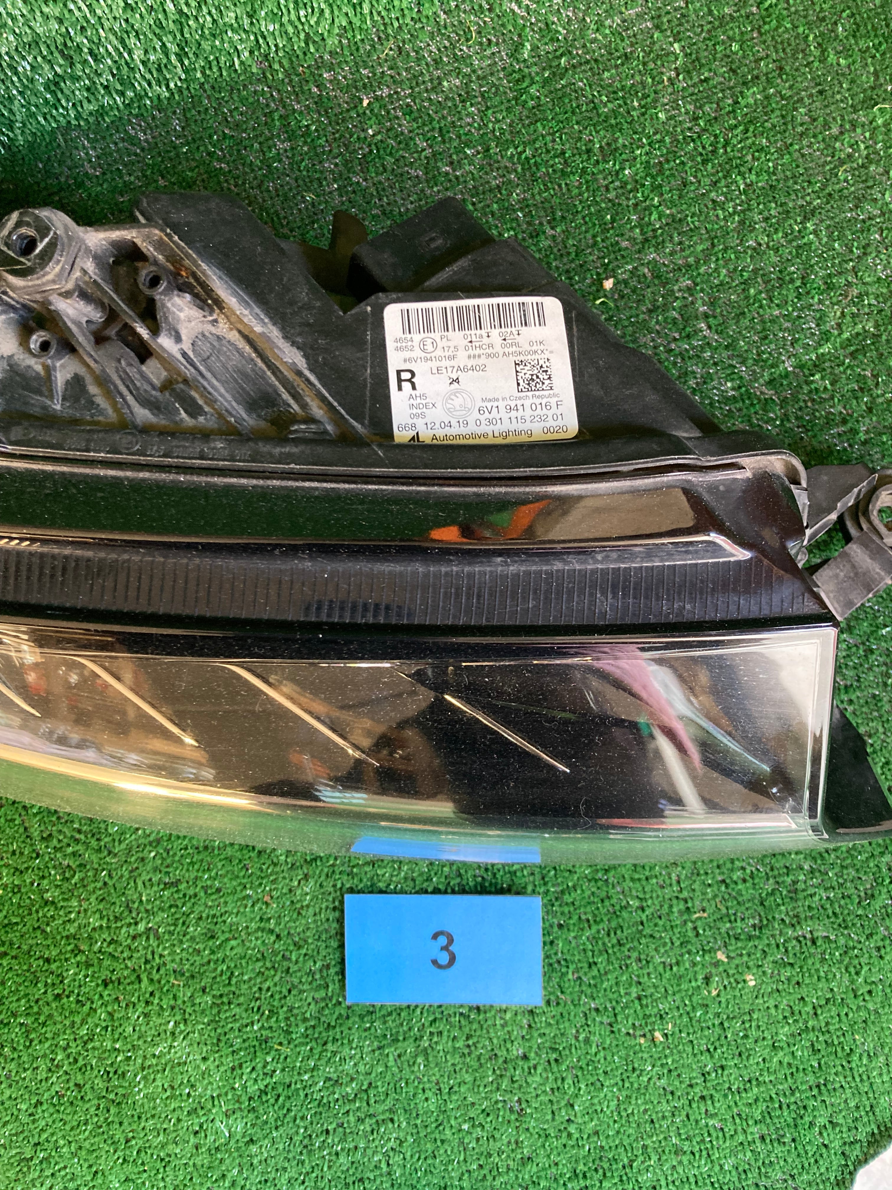 LED - světlomet pravý Škoda Fabia III, 3 facelift 6V1 941 016F, 7P5 941 591AH