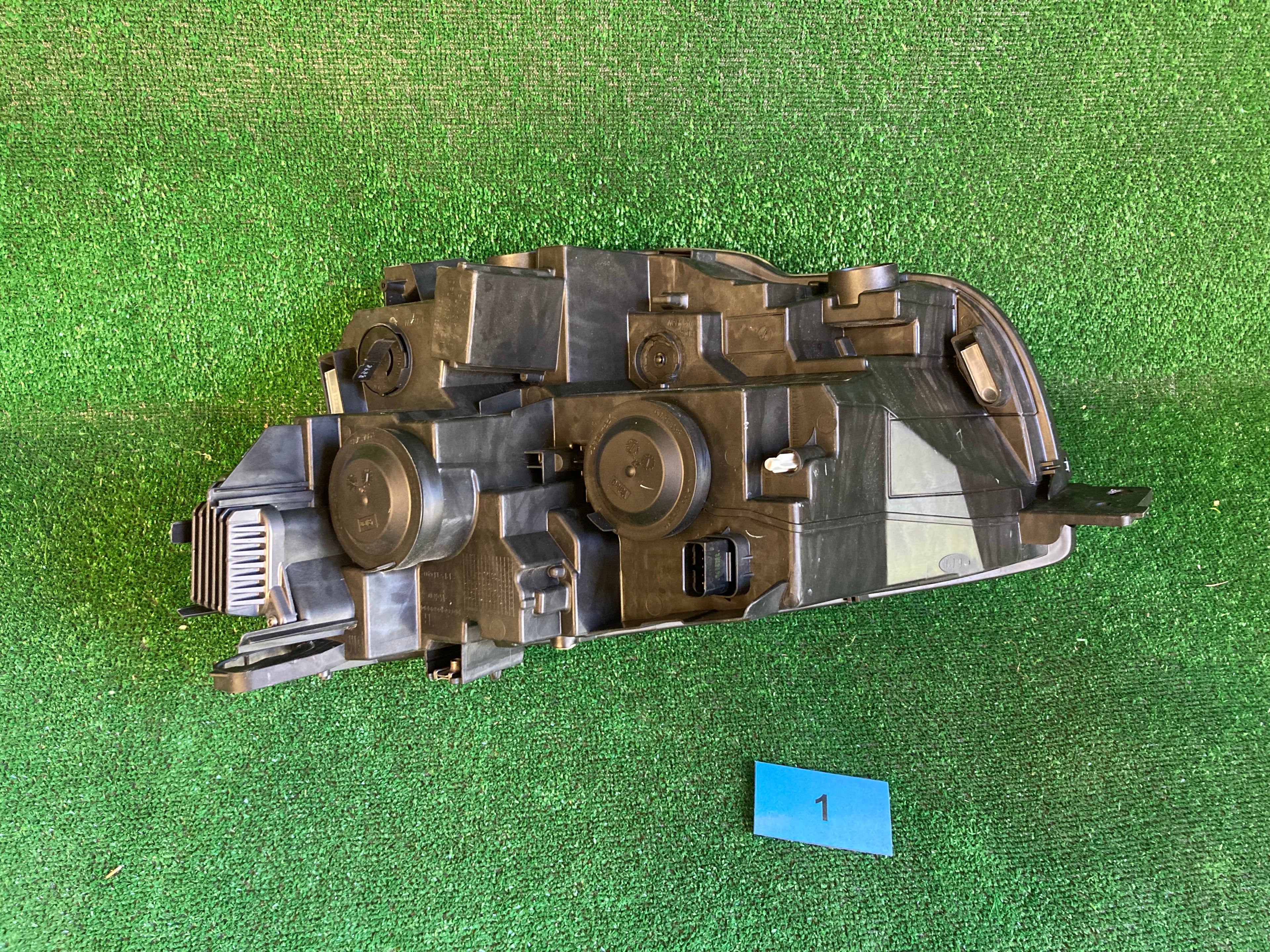 Světlo pravé OPEL COMBO 4 90145358