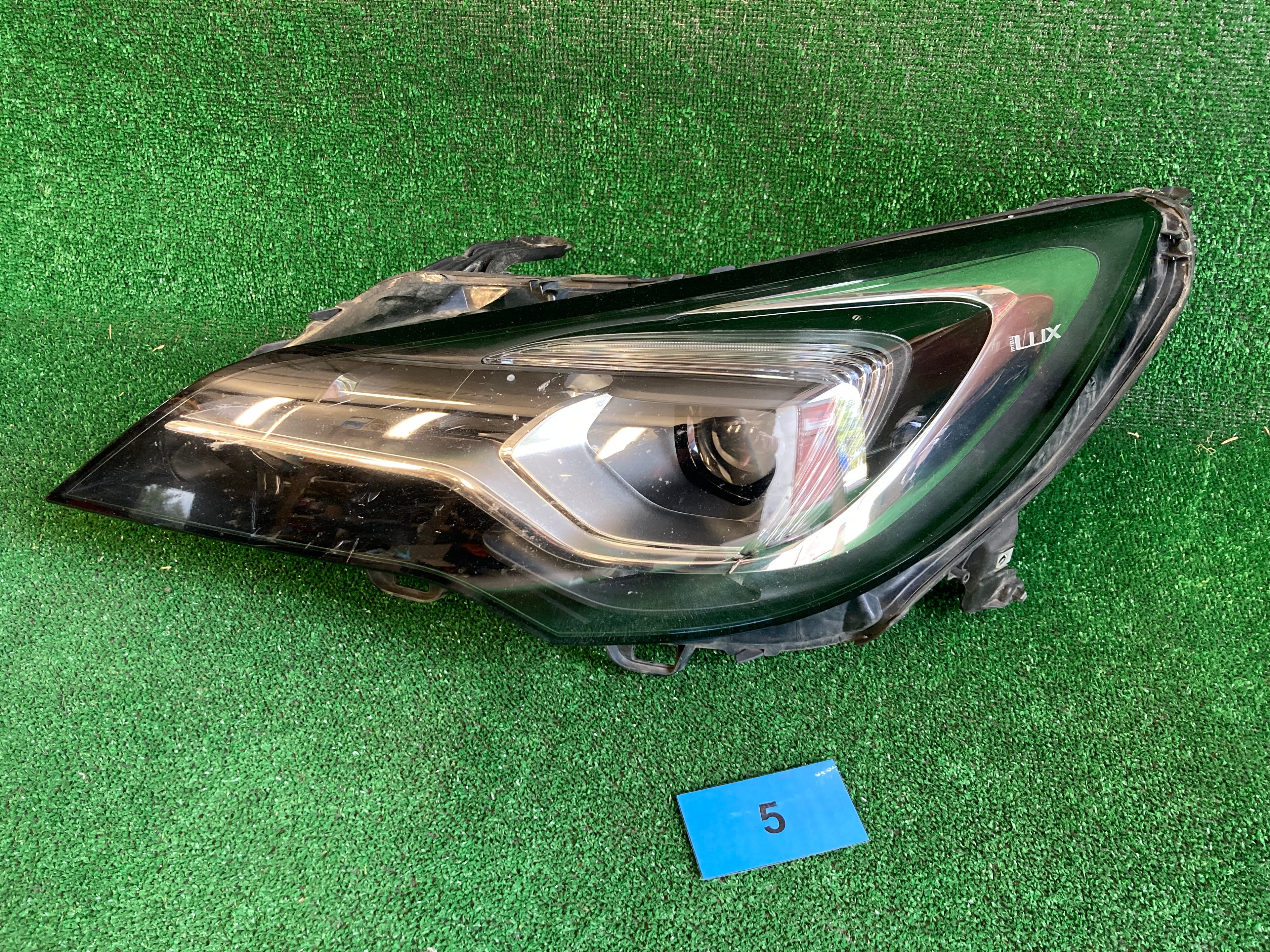 Opel astra K LED světlo levé  39218025