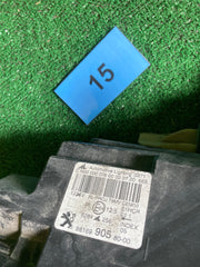 Peugeot pravé přední světlo  98169905