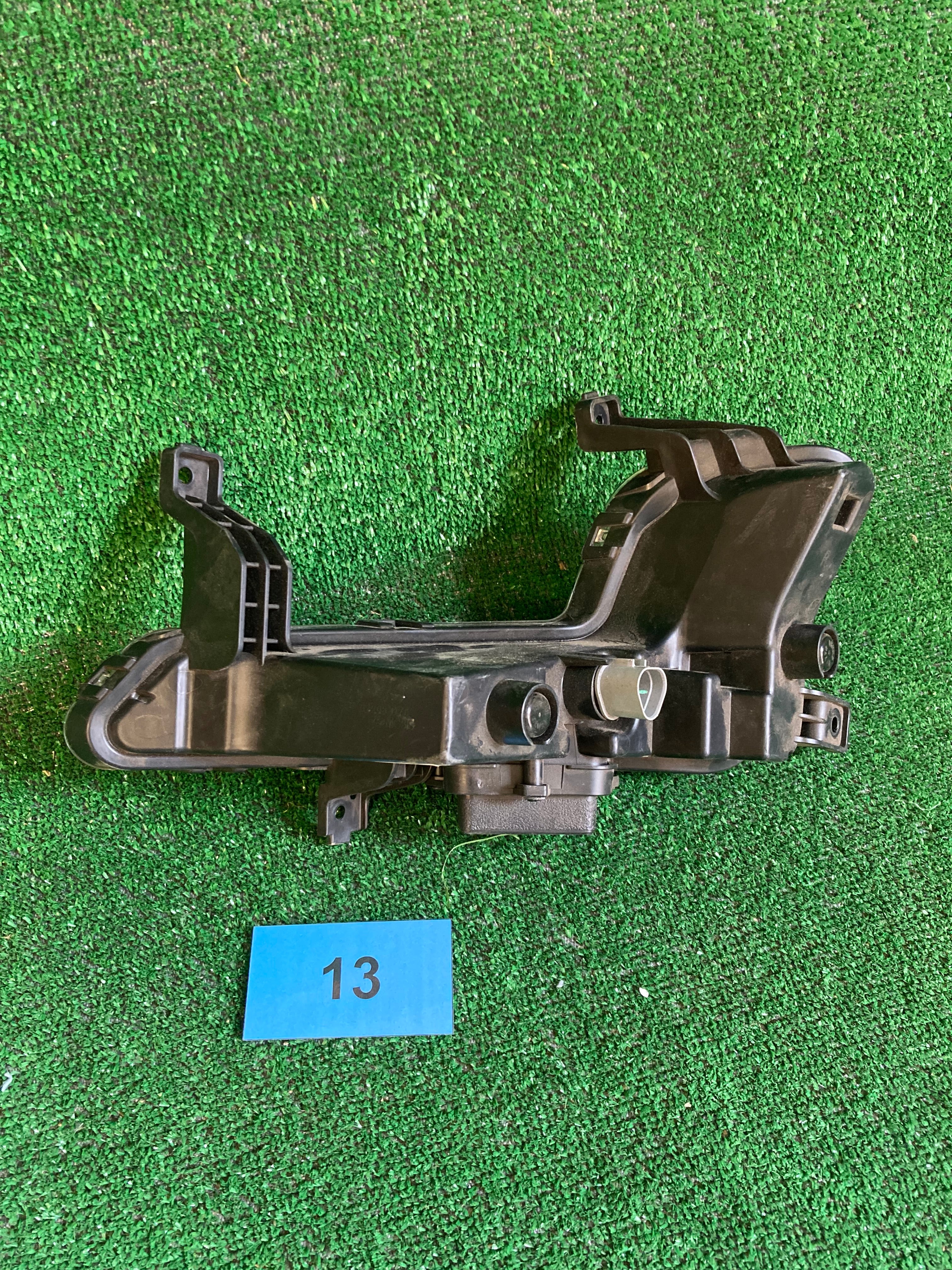 HYUNDAI TUCSON pravé boční světlo 92208D7500 (TL) 2015-2021