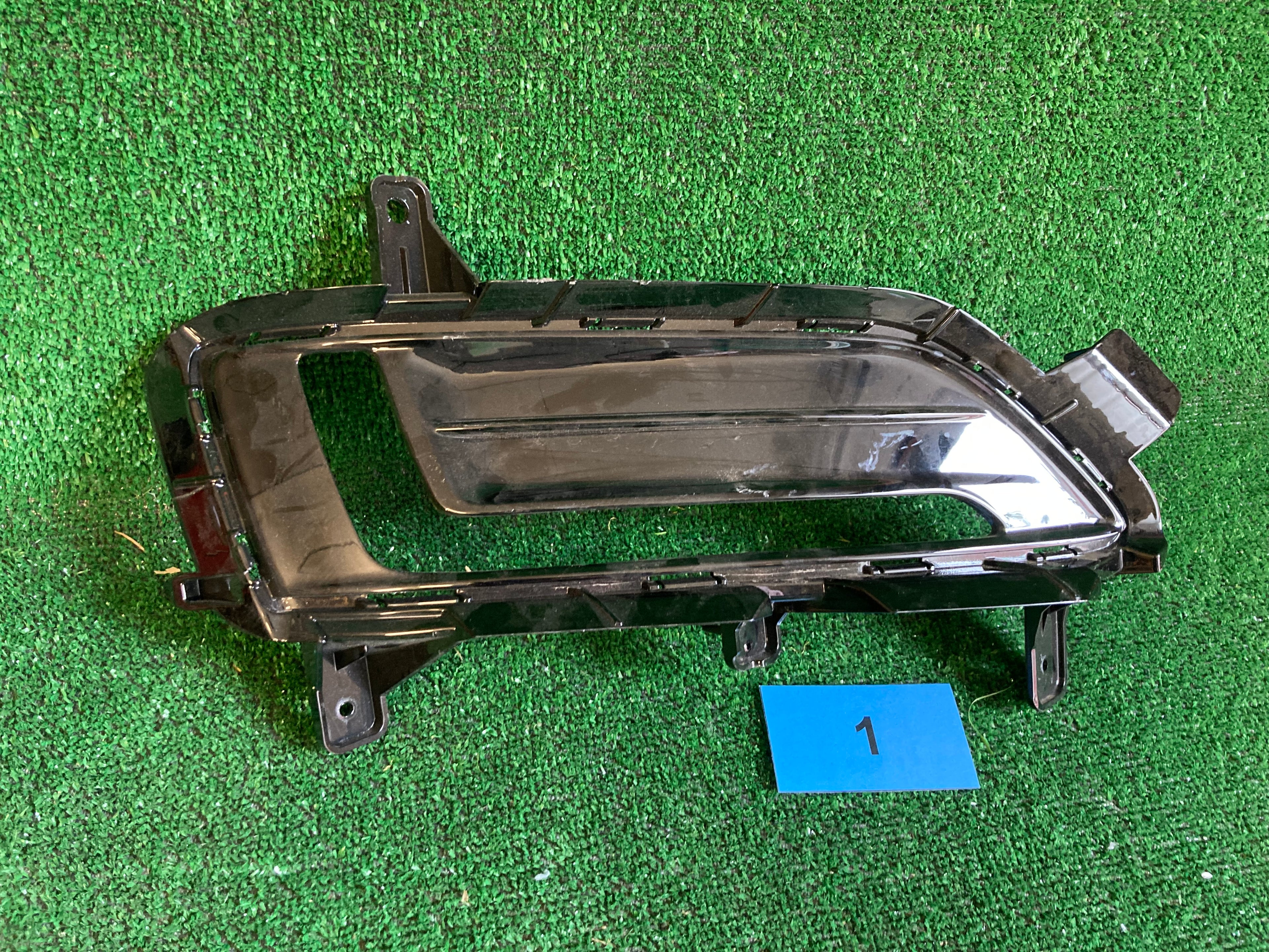 HYUNDAI TUCSON Mřížka 86526D7520 pravá mřížka