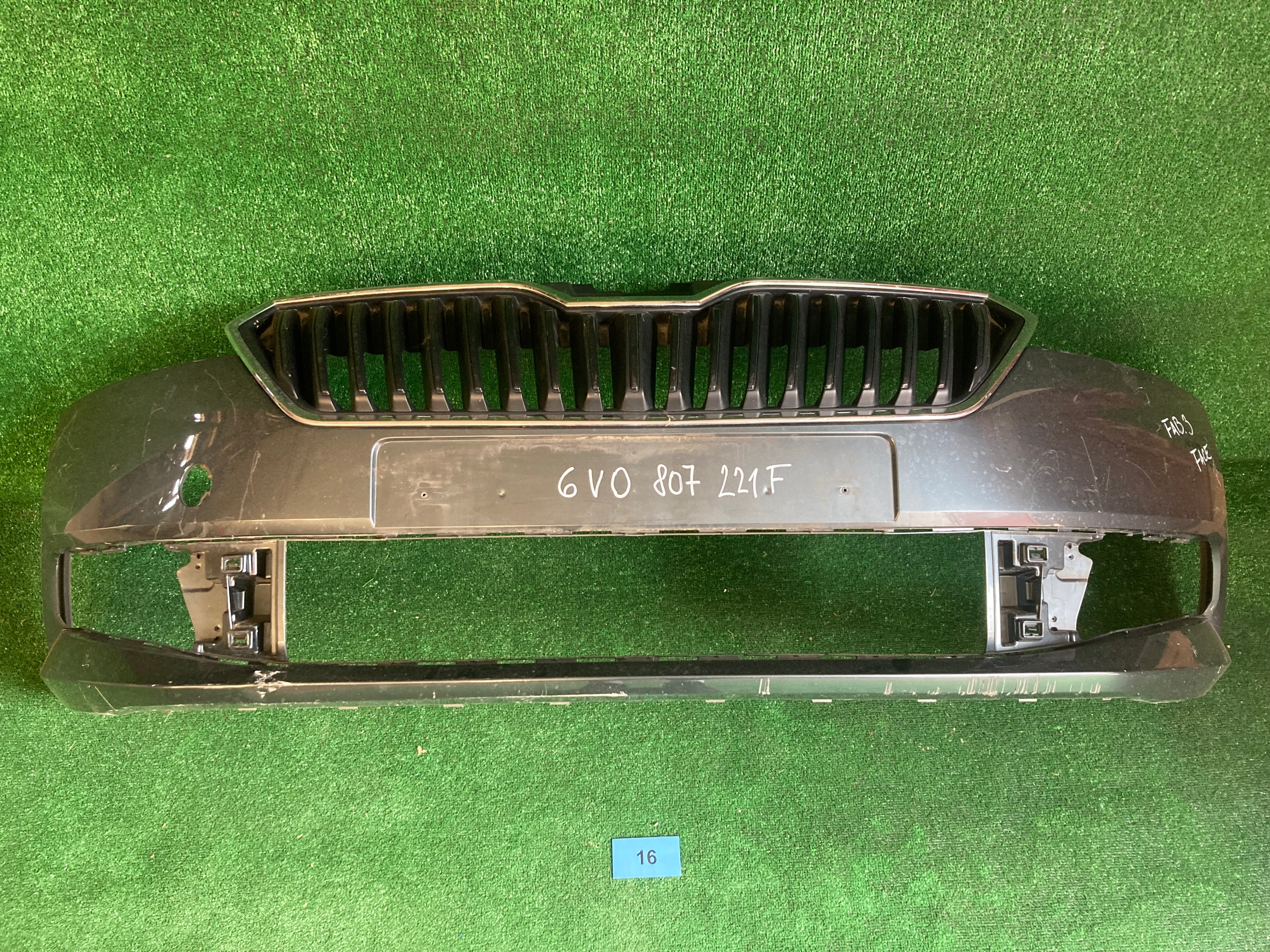 Přední nárazník Škoda Fabia III, 3 face 6v0807221f