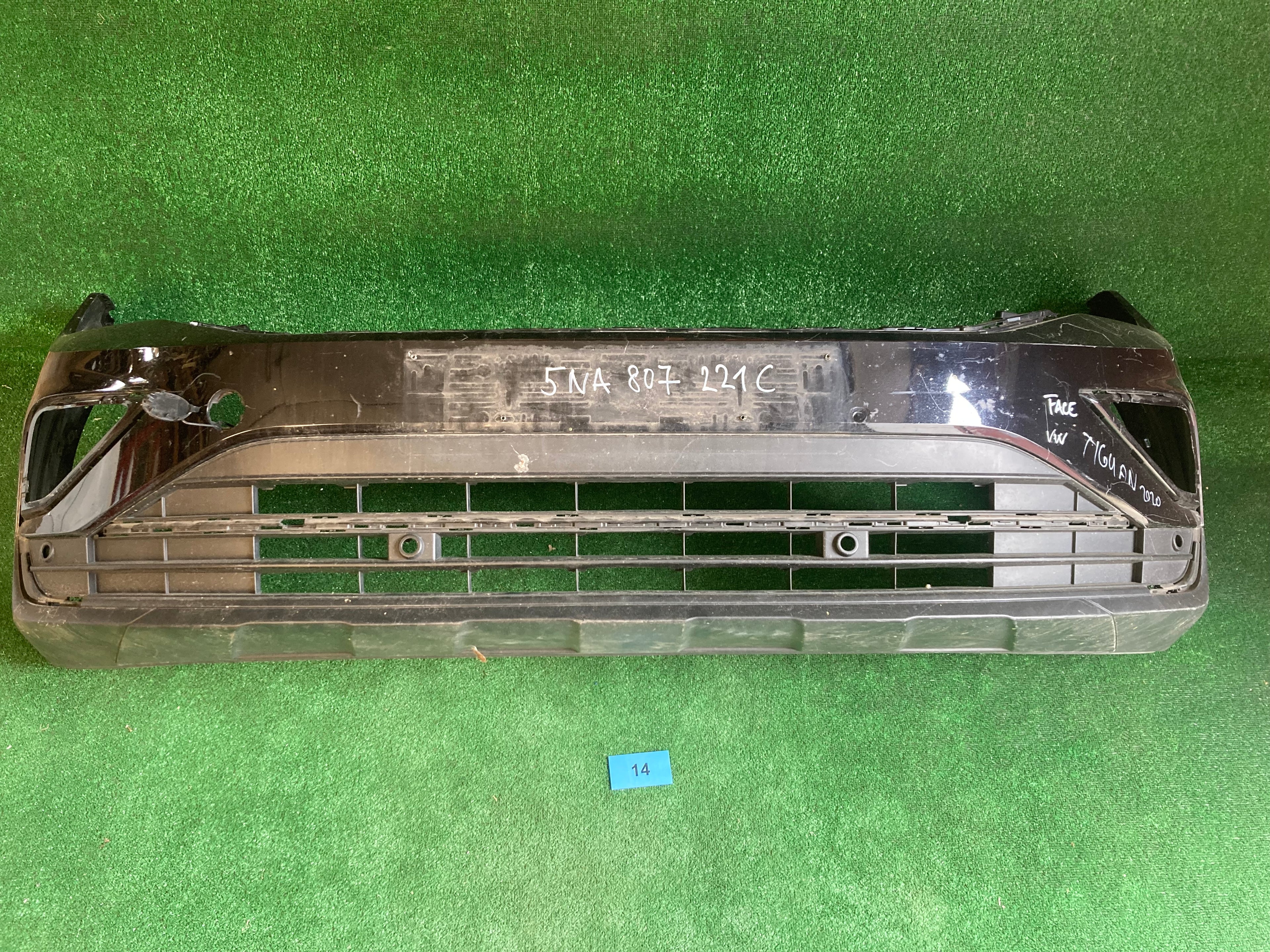 Přední nárazník VW Tiguan face 5NA807221C