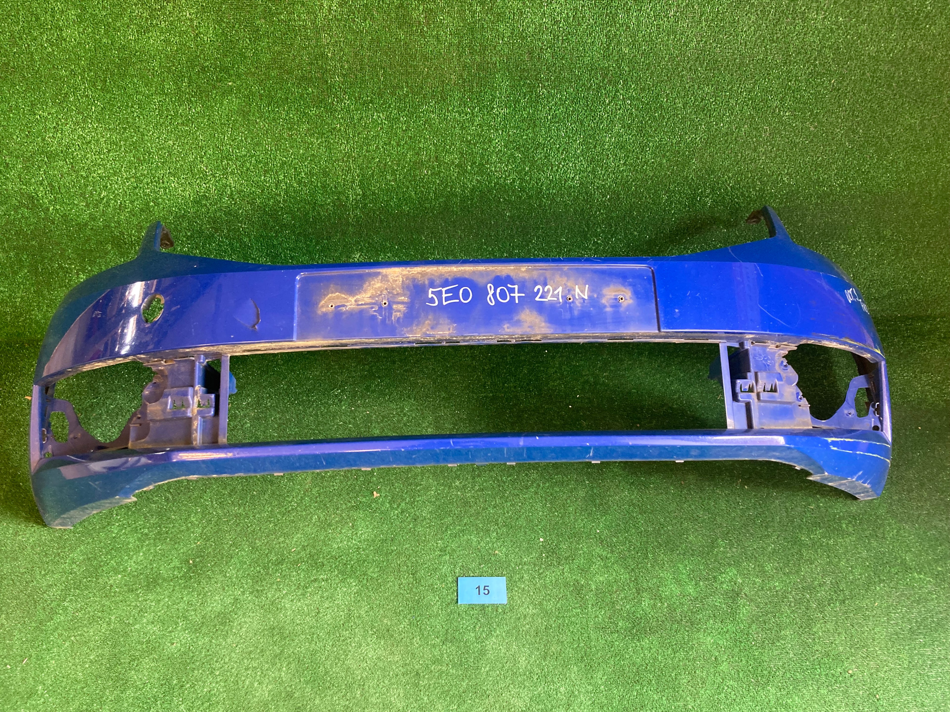 Přední nárazník Škoda Octavia III, 3 face 5e0807221n