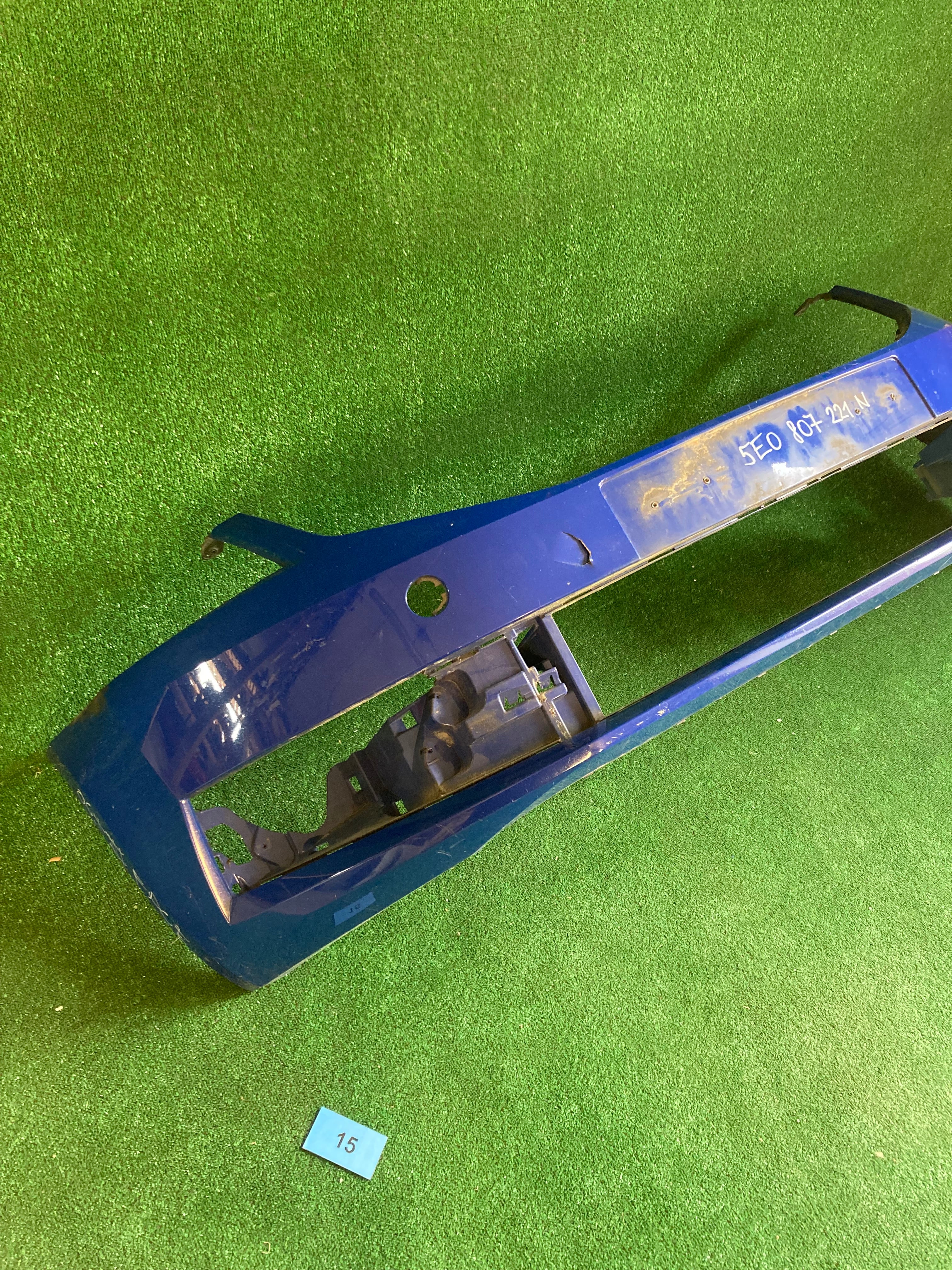 Přední nárazník Škoda Octavia III, 3 face 5e0807221n