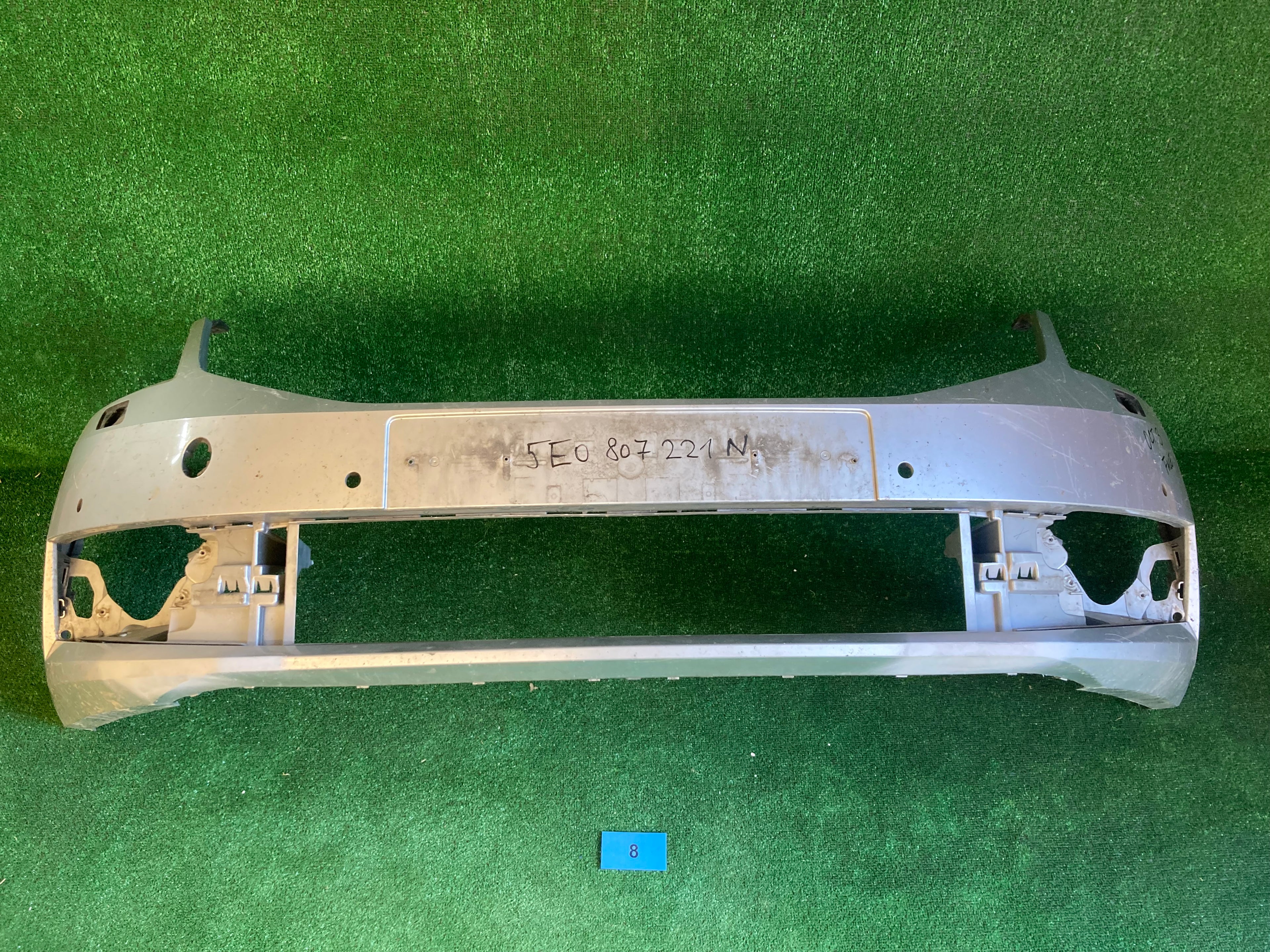 Přední nárazník Škoda Octavia III, 3 face 5e0807221n