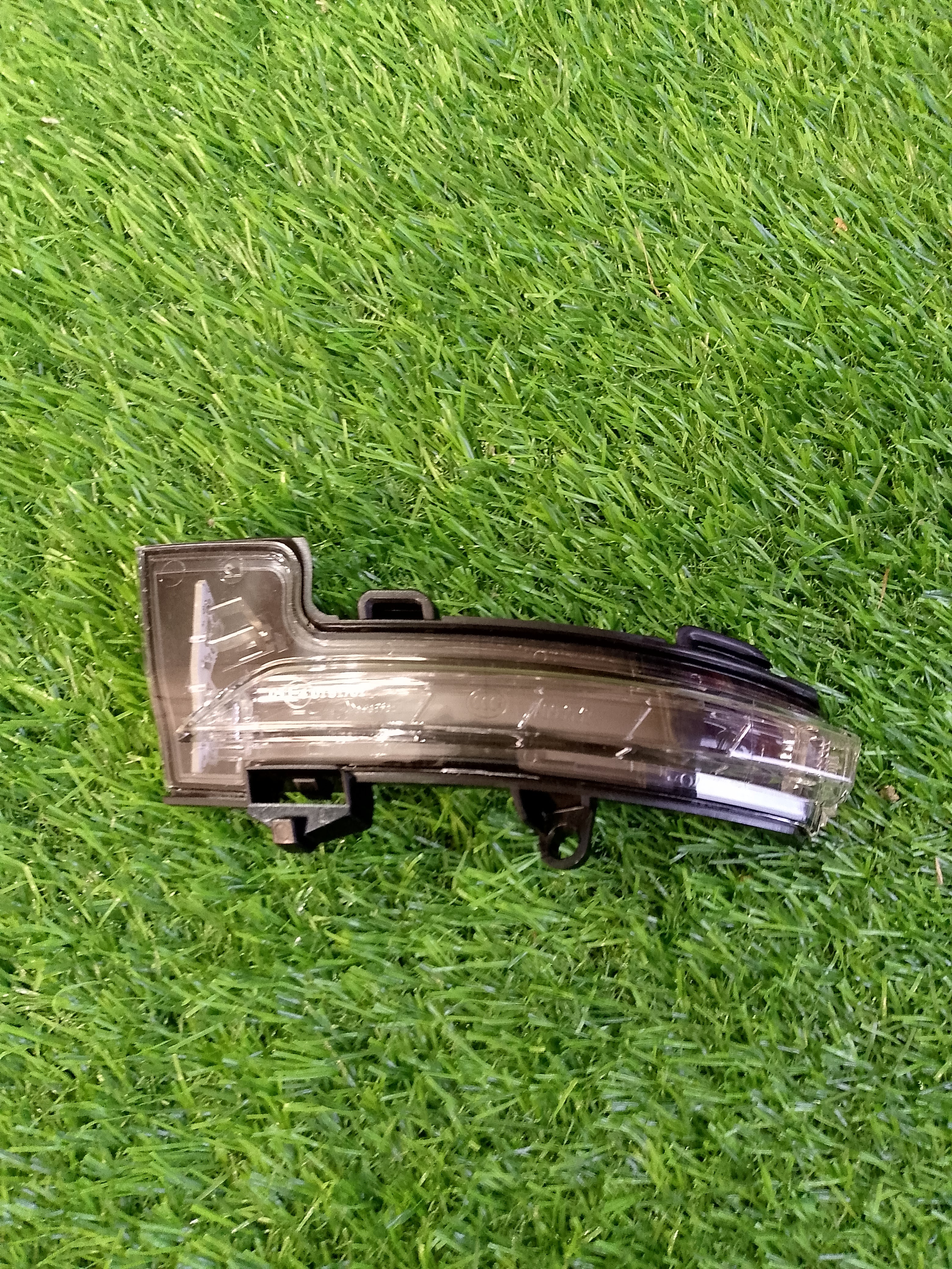 Blinkr levého zrcátka Škoda