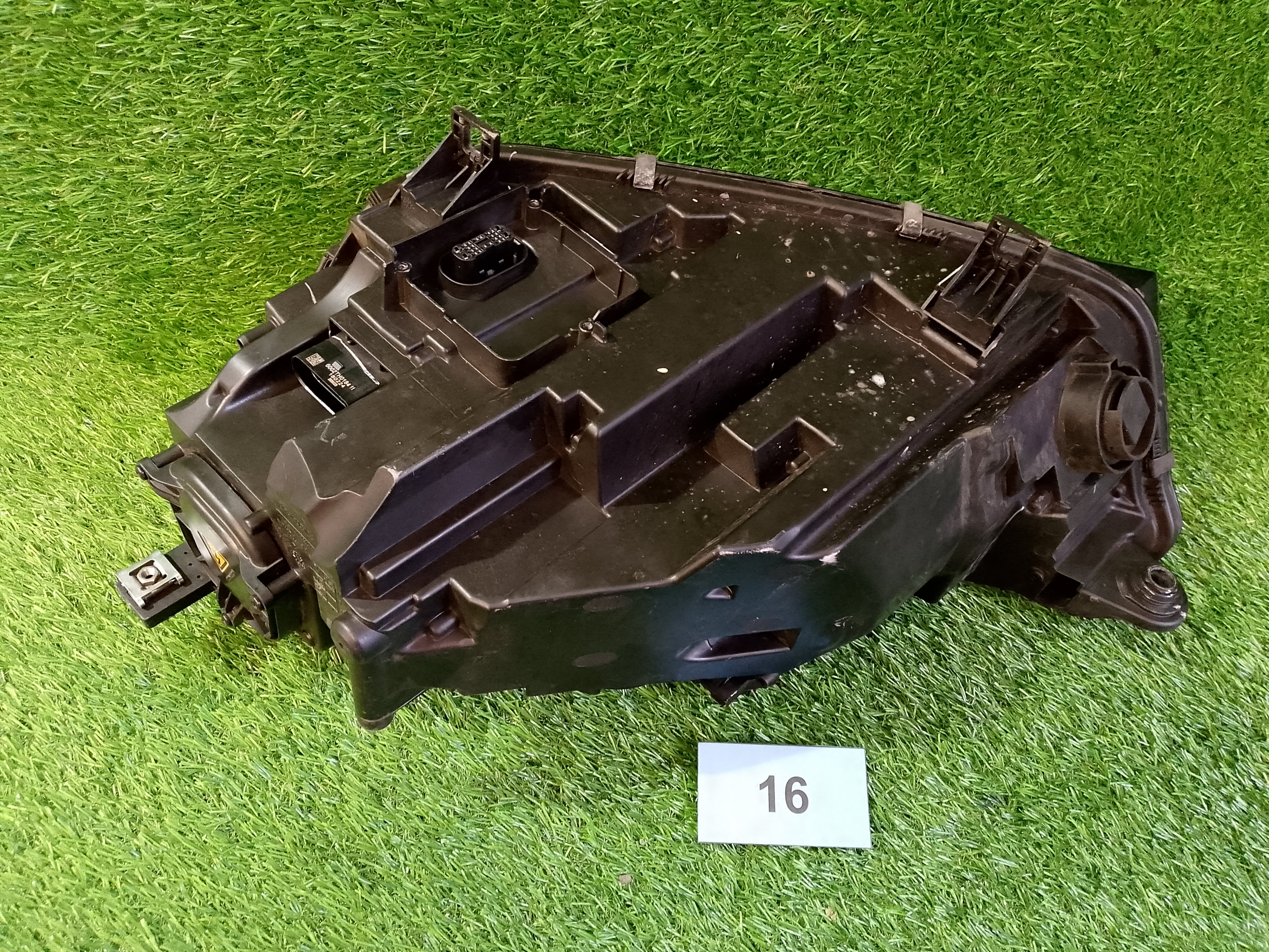 Přední pravé světlo Audi Q5 80A941006