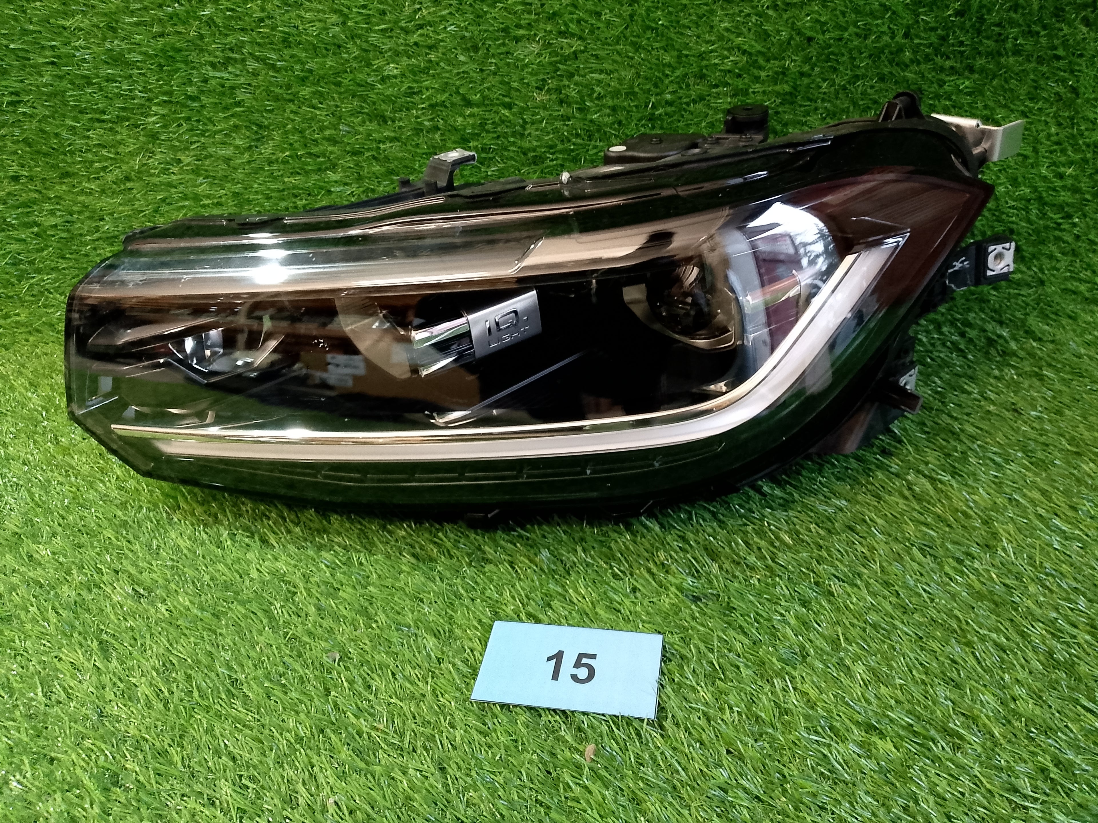 Levé přední světlo VW T-Cross 2GM941035G