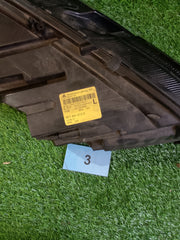 Škoda Octavia III, 3 levé světlo - 5E1941015D prasklina viz foto