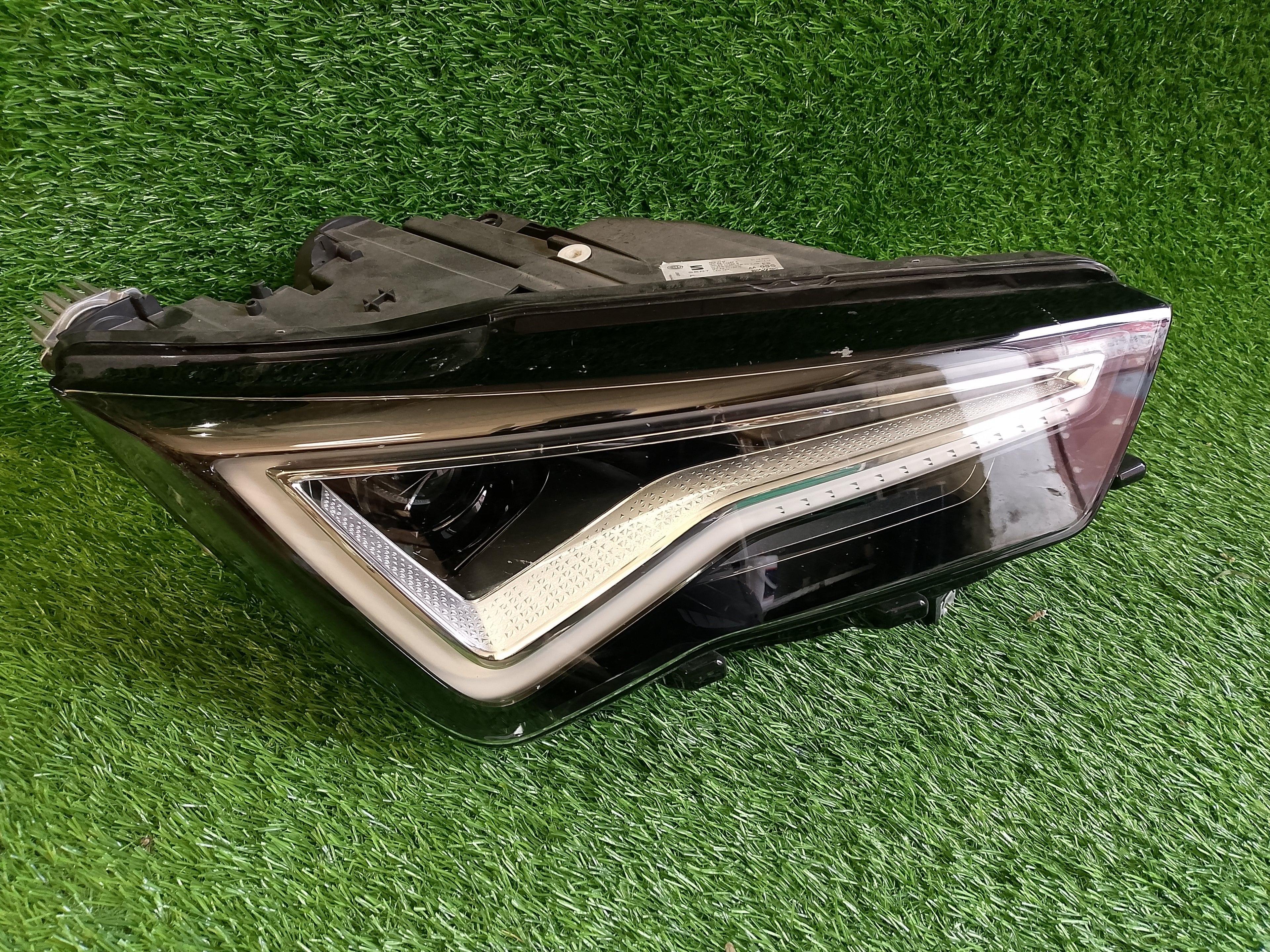 LED - světlo Seat ATECA pravé 576941032B