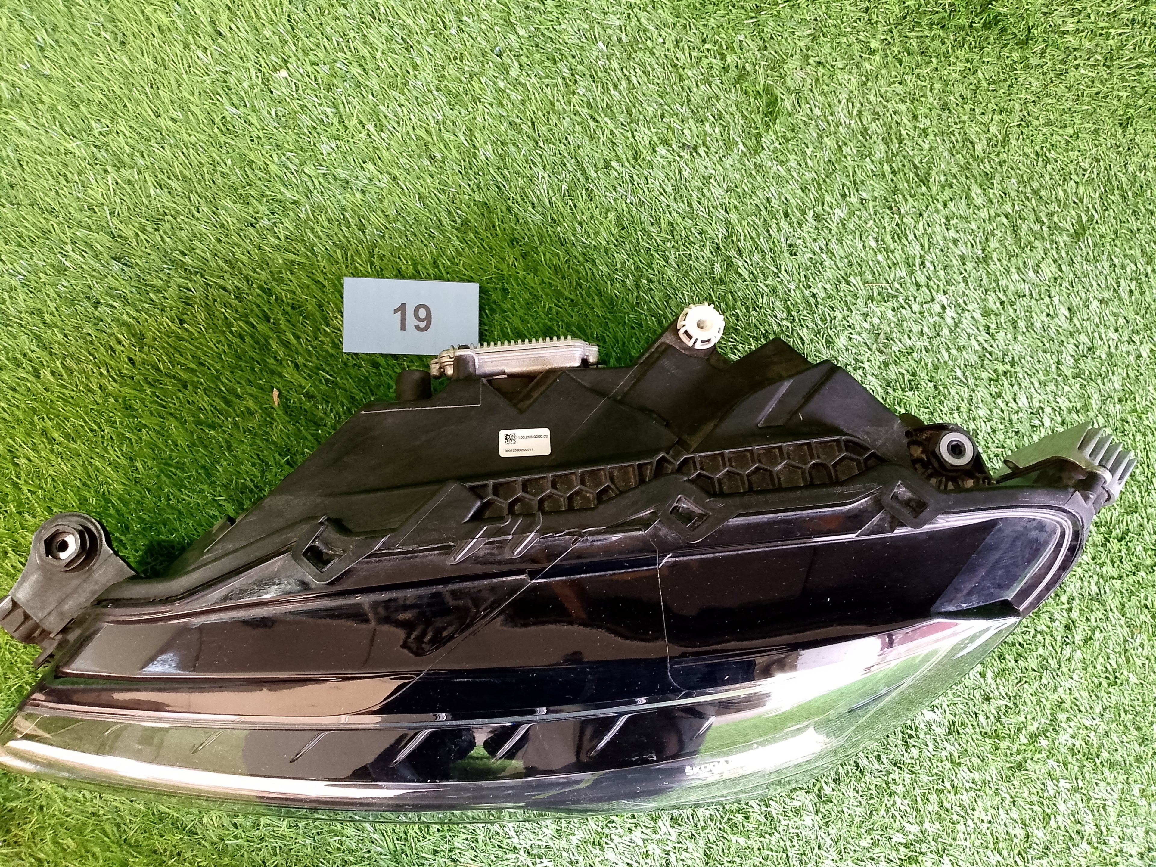 ŠKODA SUPERB III, 3 FACE levé světlo 3V1941015D