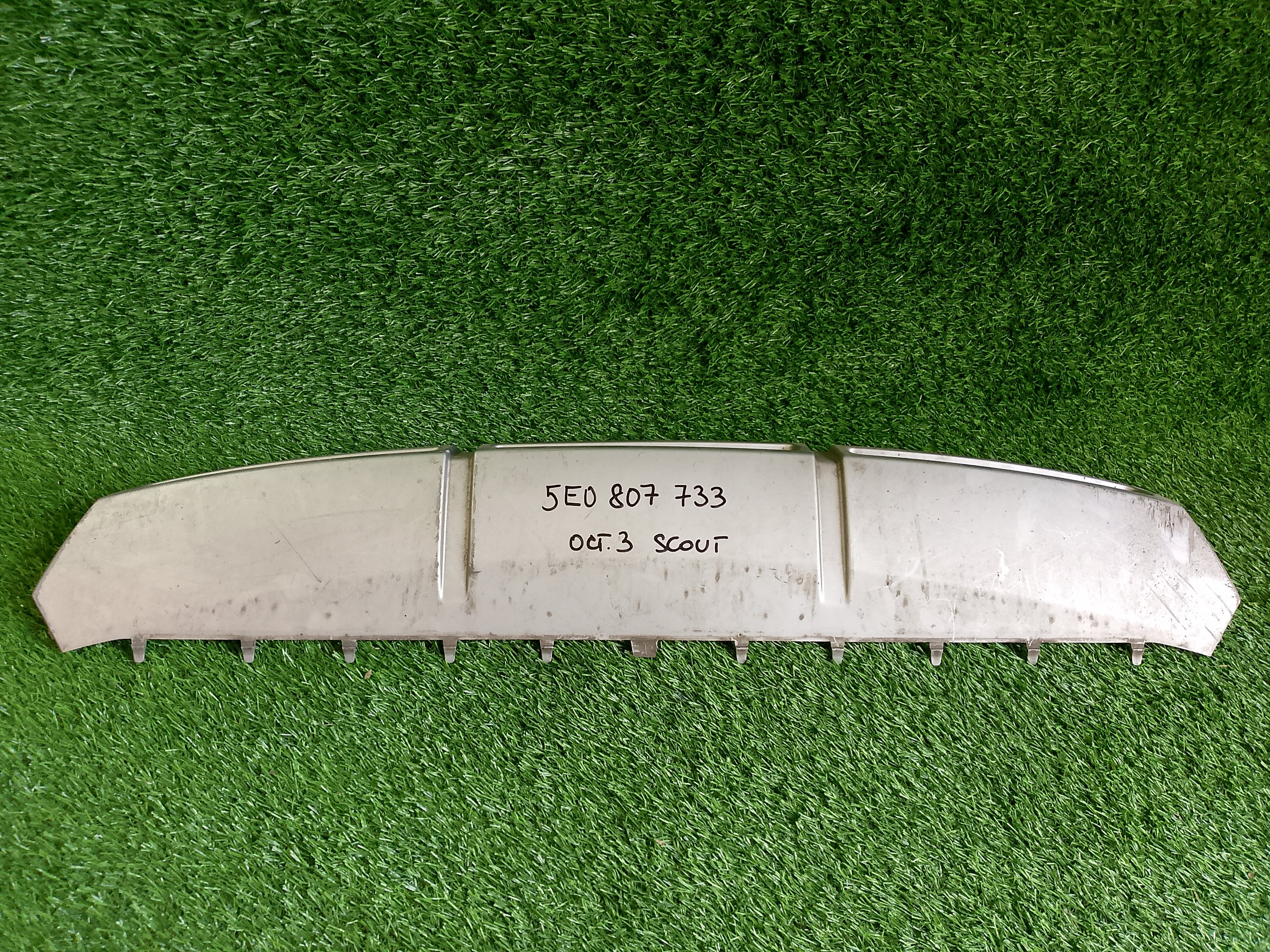 Škoda Octavia III, 3 Scout  spoiler nárazníku 5e0807733